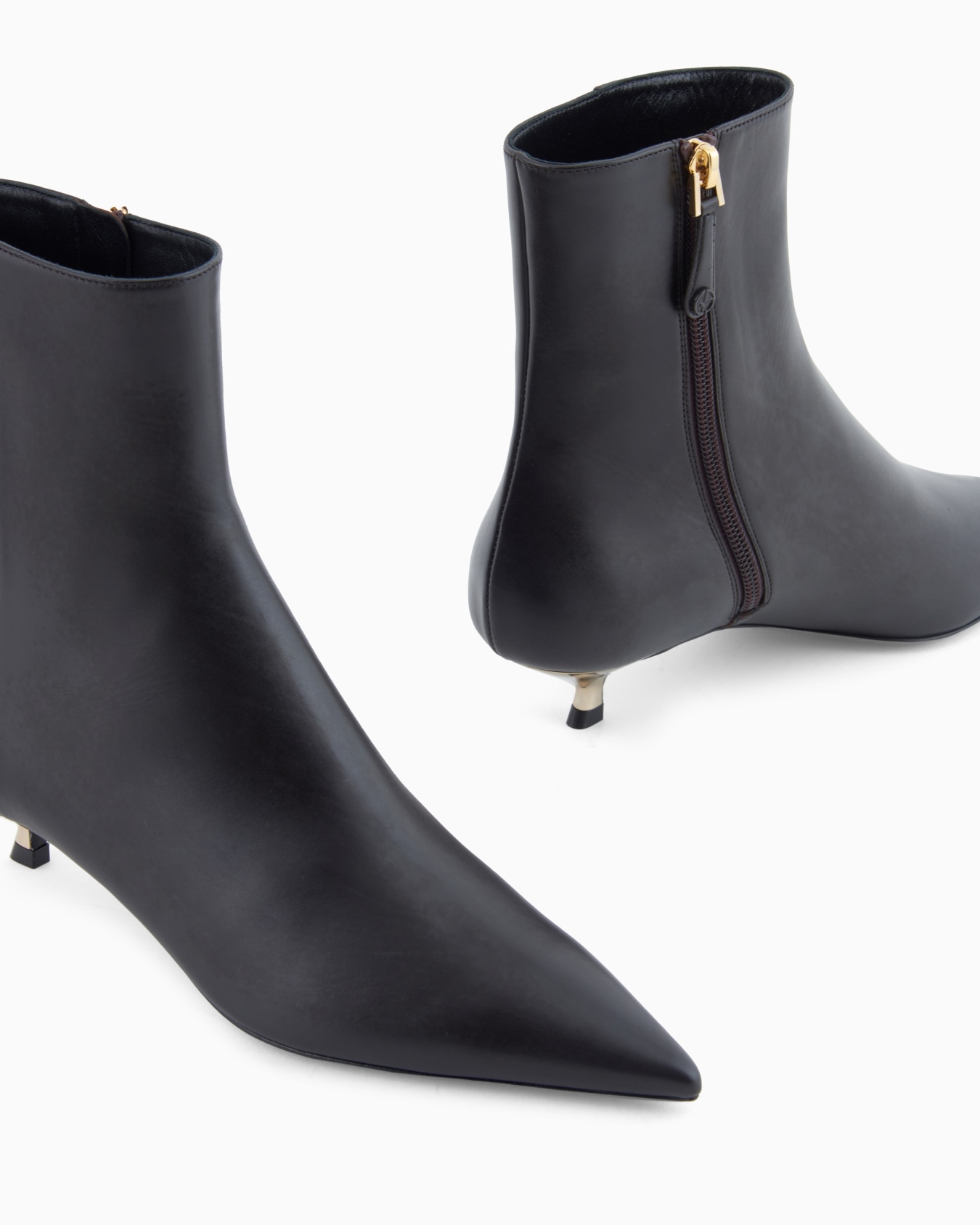 Calfskin ankle boots Slide 3