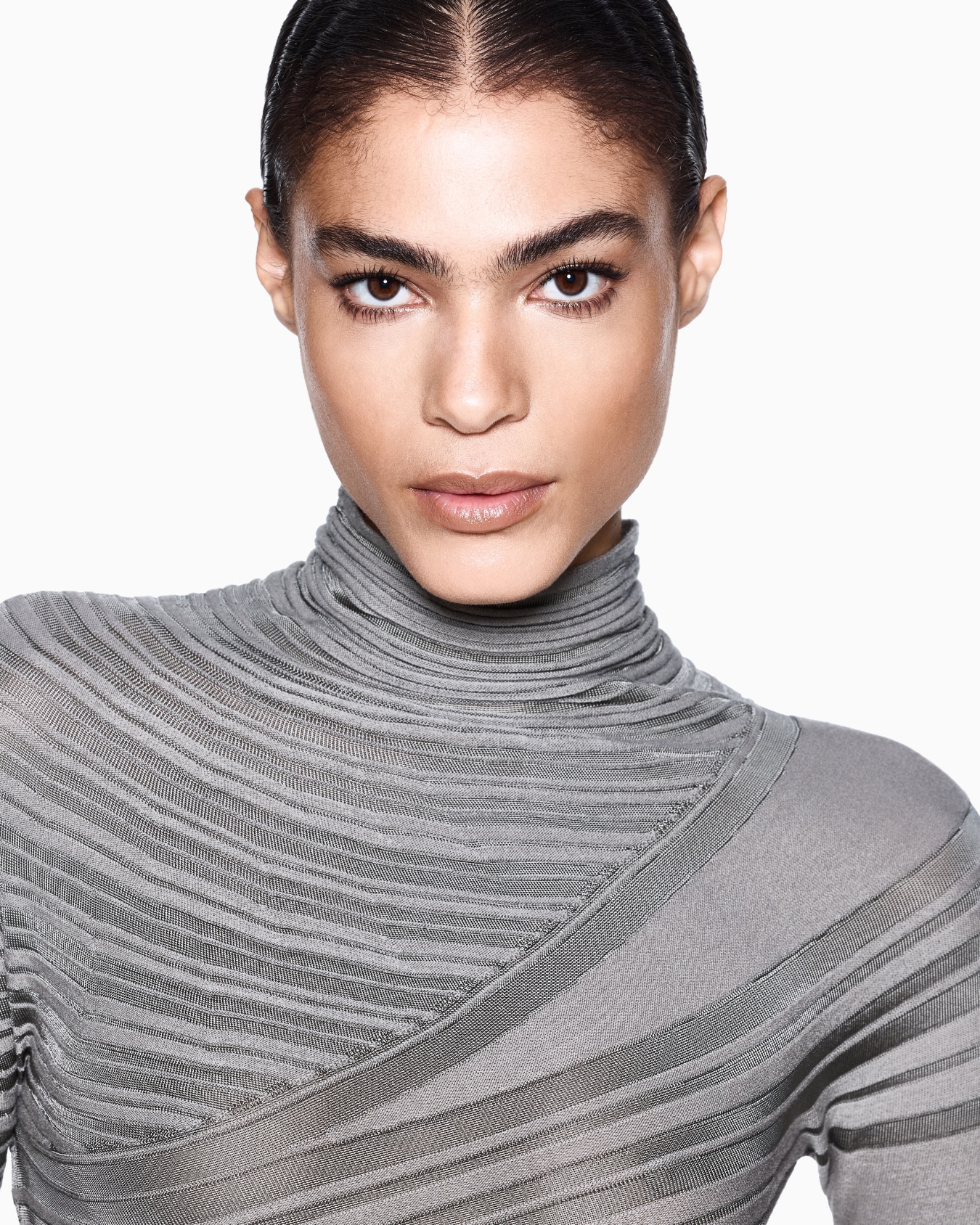 Viscose and virgin wool mock-neck jumper  Slide 4