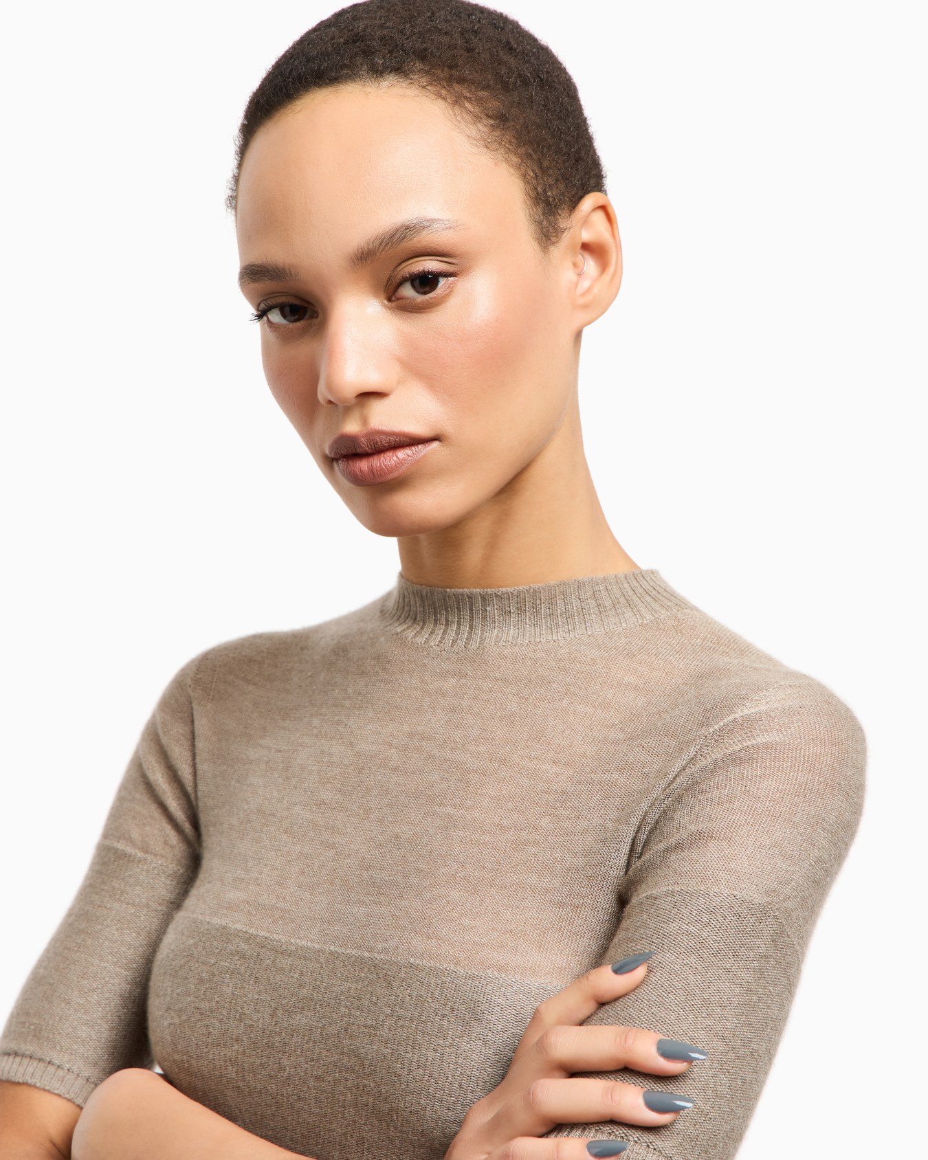 Short-sleeved cashmere and silk jumper Slide 5
