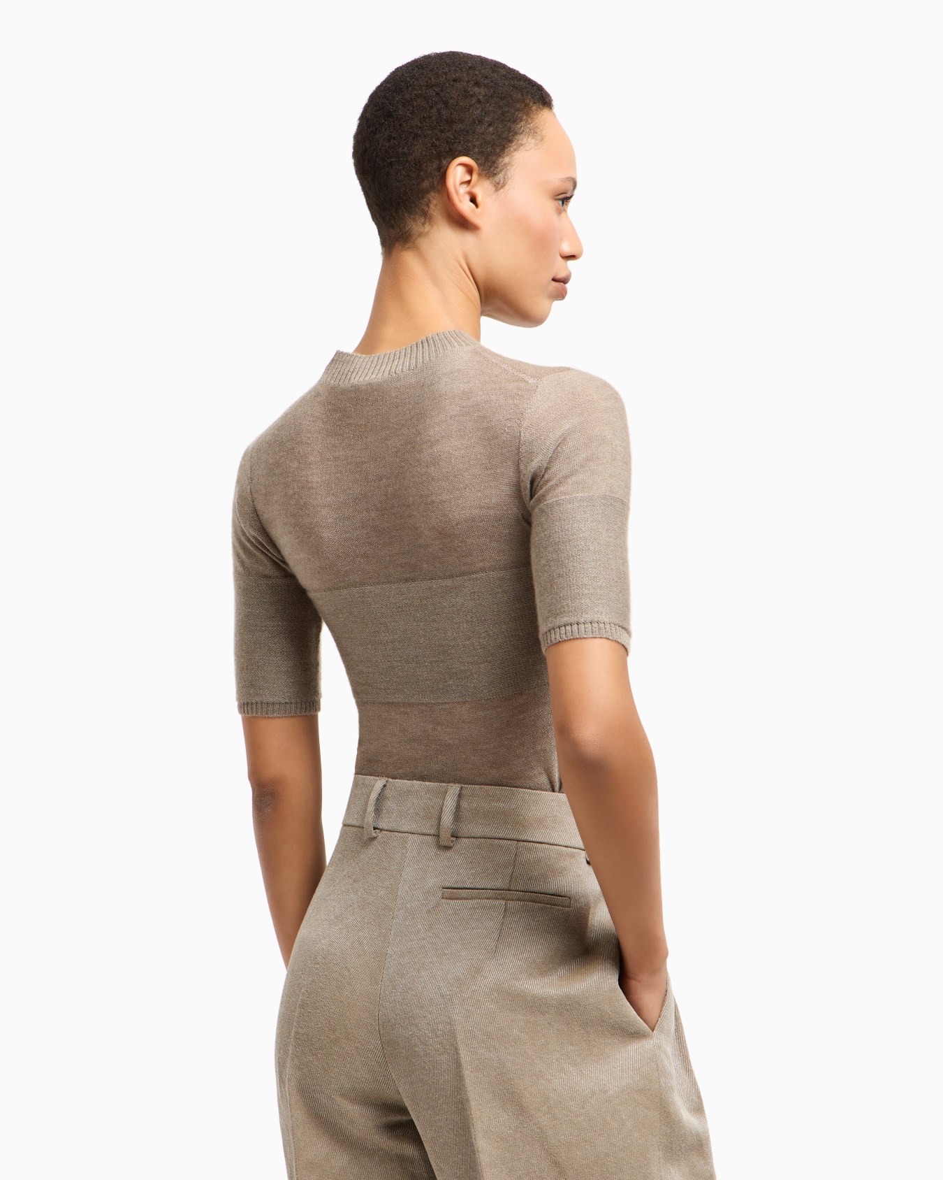 Short-sleeved cashmere and silk jumper Slide 3