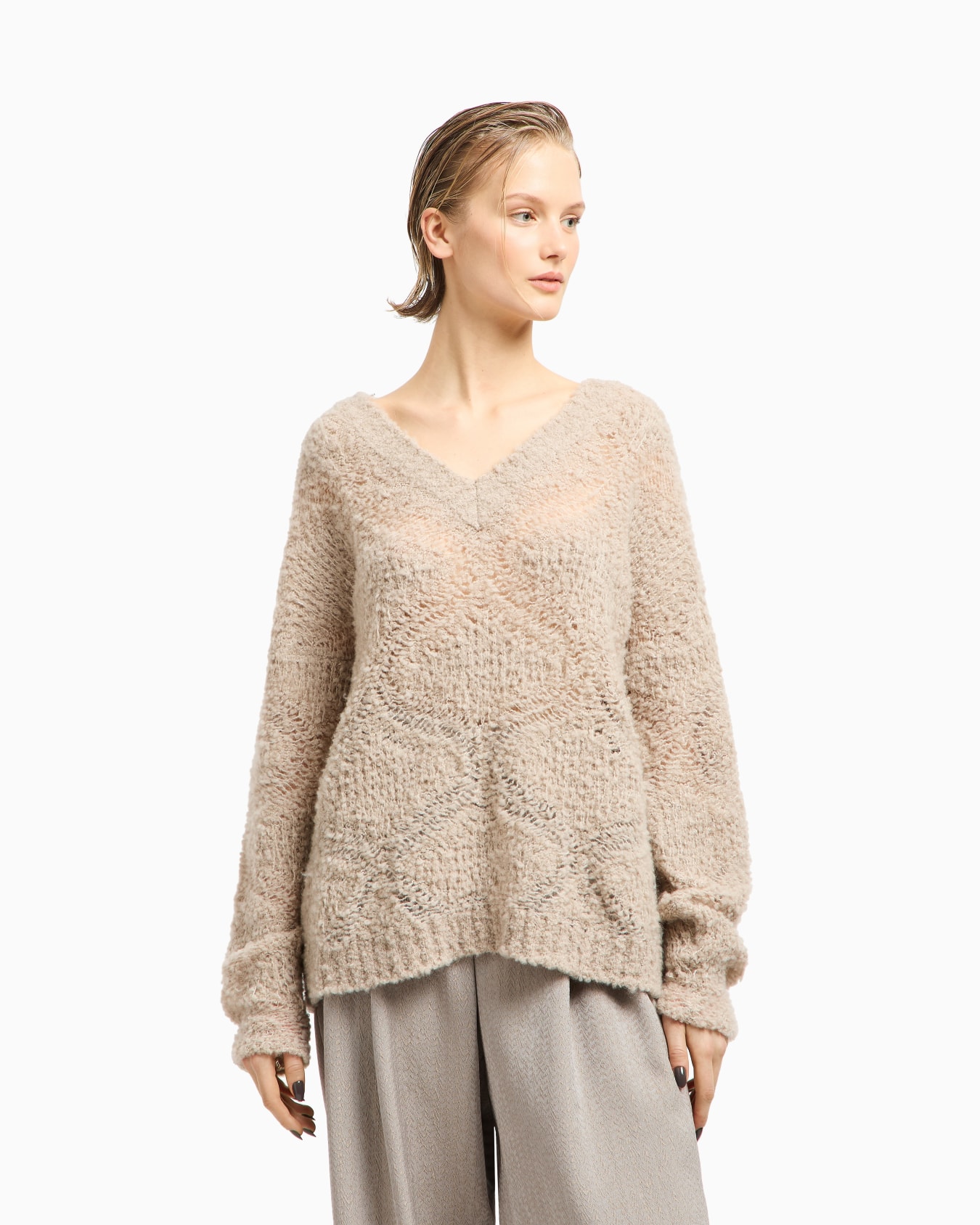Cashmere, alpaca and silk V-neck jumper  Slide 3