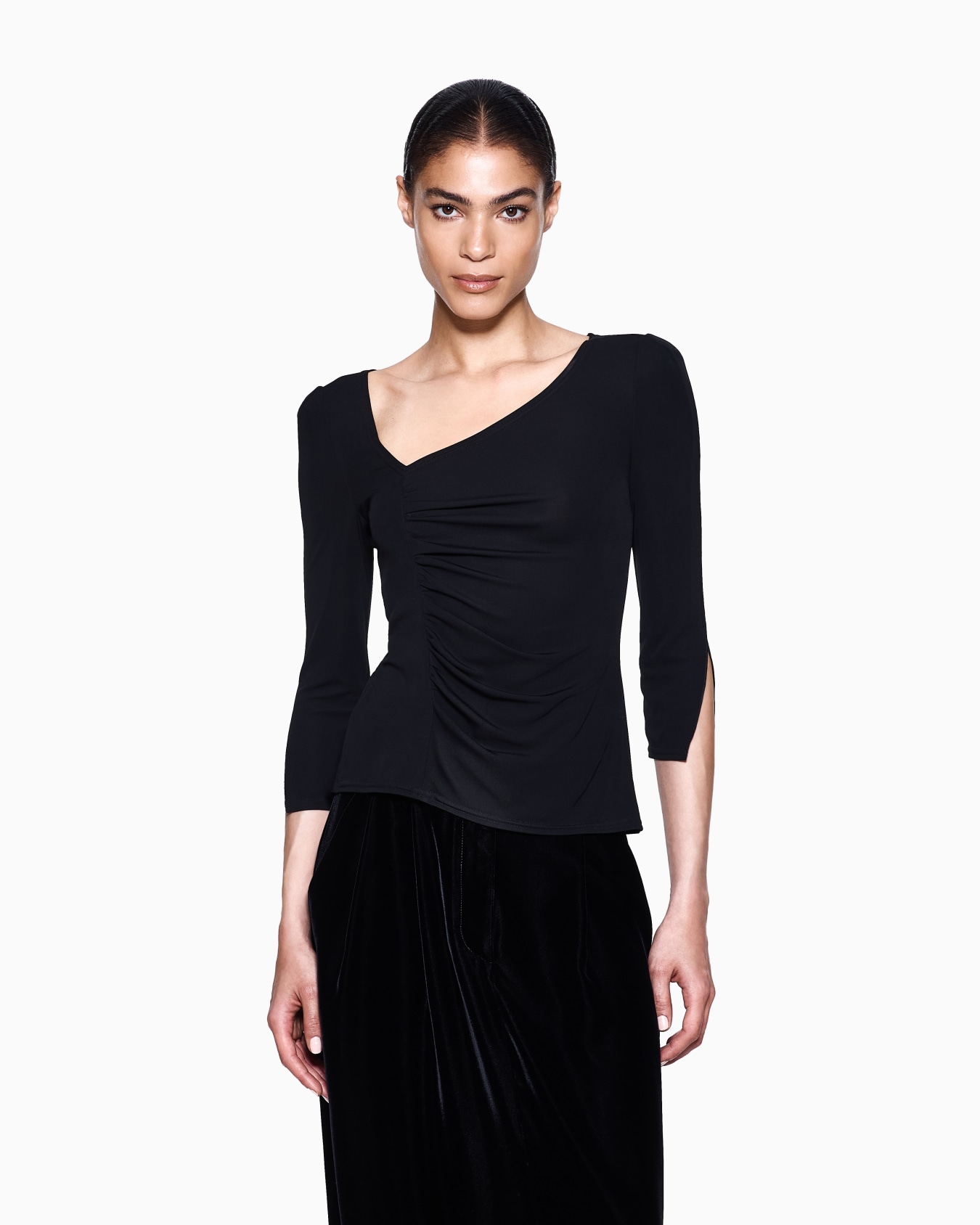 Pullover aus Viskose-Jersey mit asymmetrischem Ausschnitt Folie 3