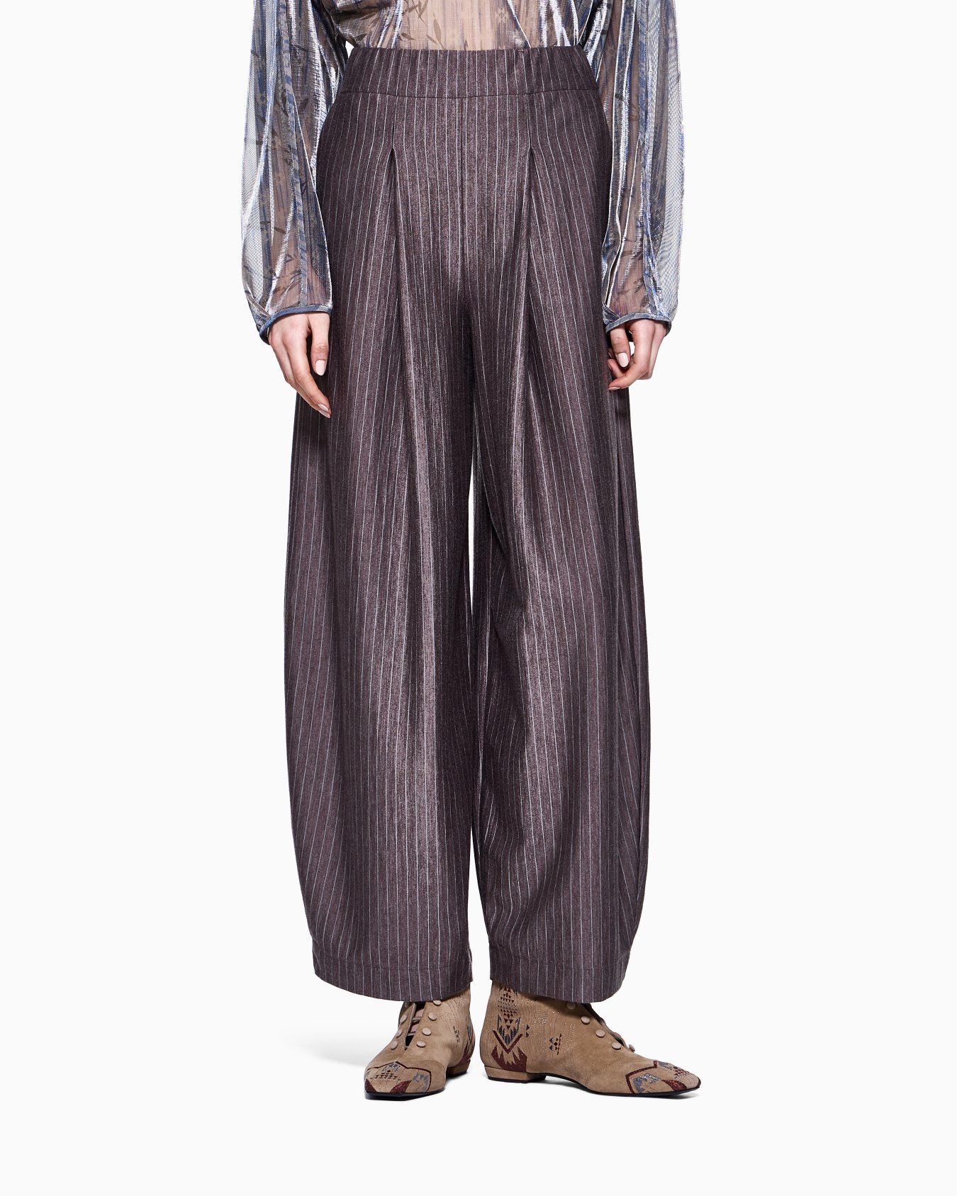 Pantalones anchos de punto de seda y cachemir de raya diplomática Diapositiva 4