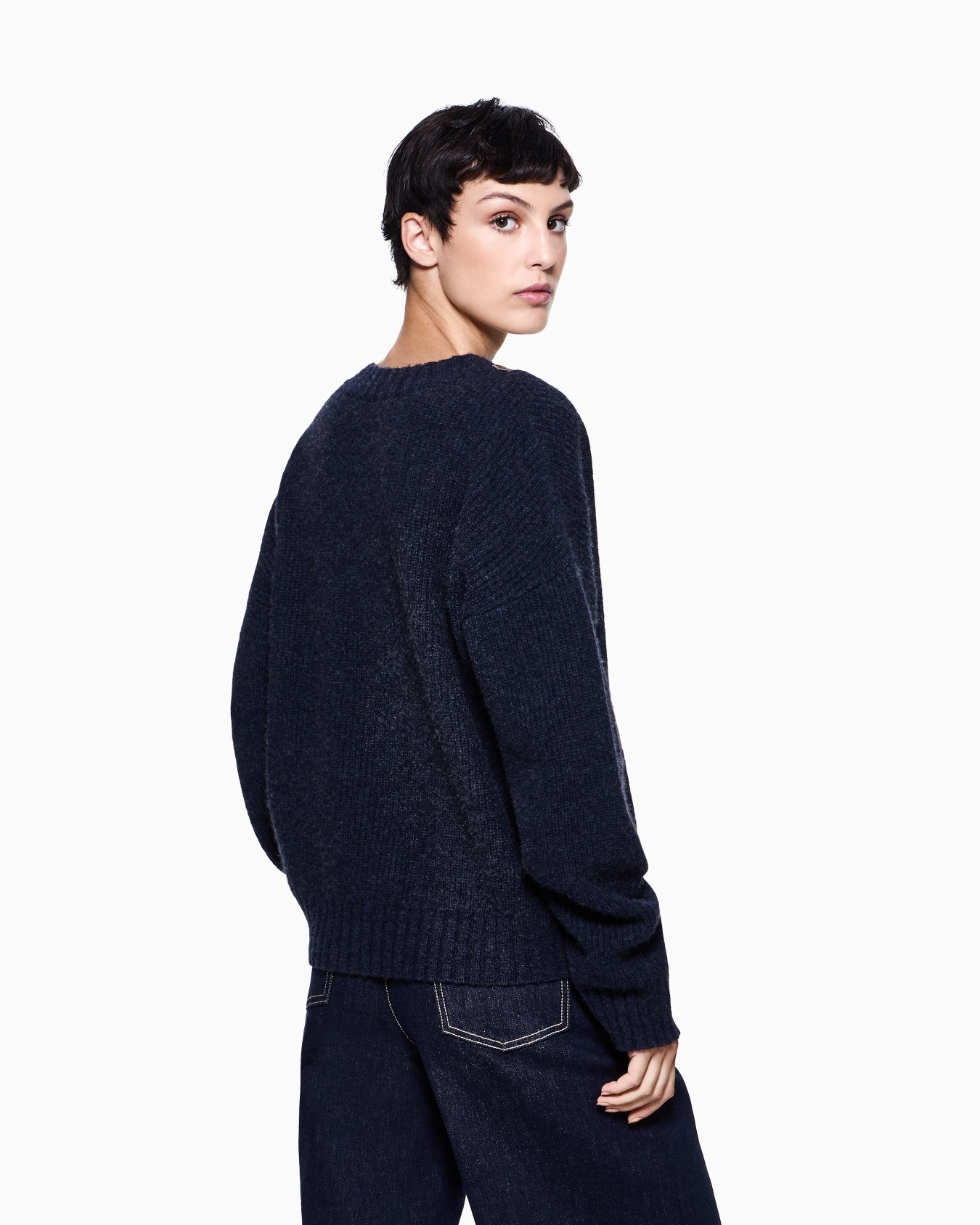 Maglia con scollo a V in lana e cashmere Denim Collection Slide 2