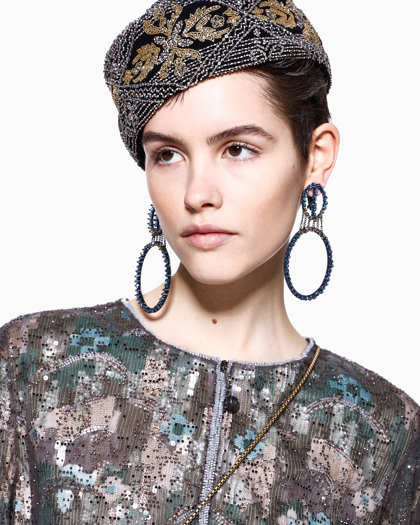 Pendant hoop earrings with beads Slide 2
