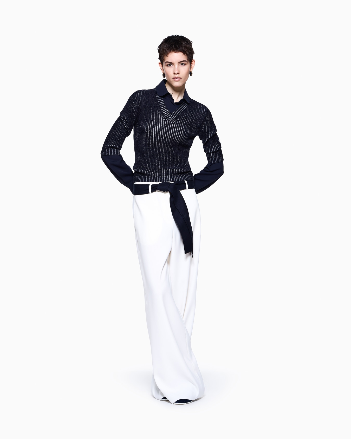 Wide-leg cashmere trousers Slide 6