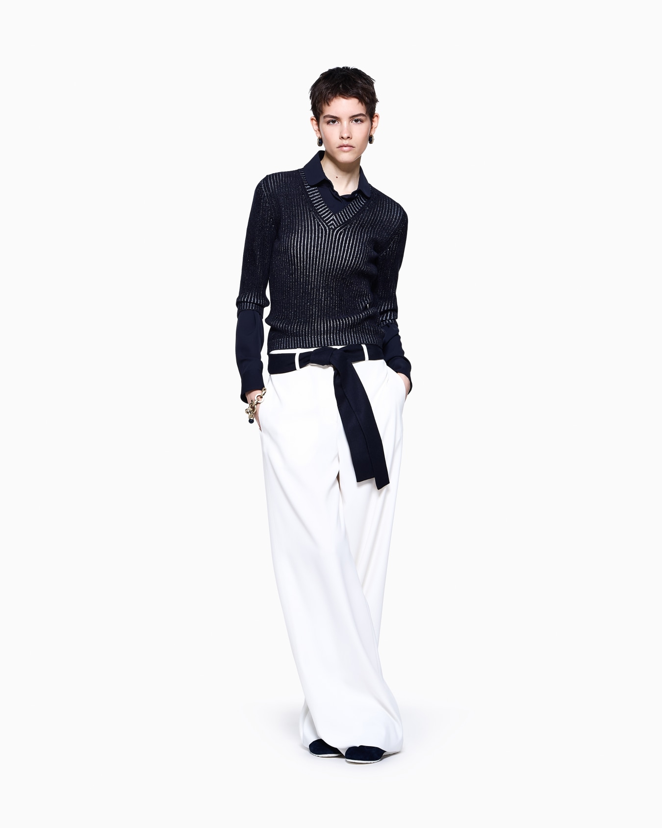 Wide-leg cashmere trousers Slide 2