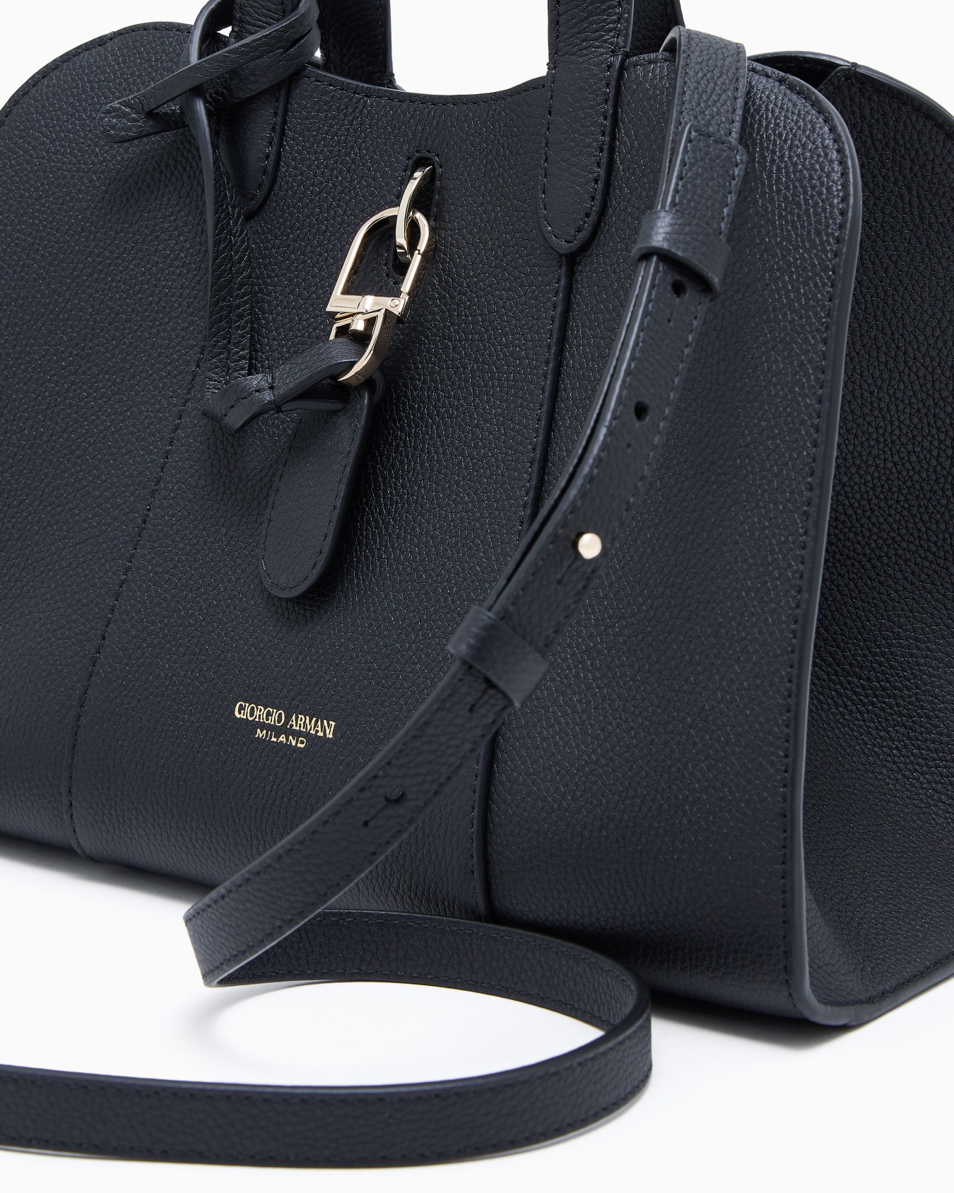 Small tote bag in pebbled leather Slide 4