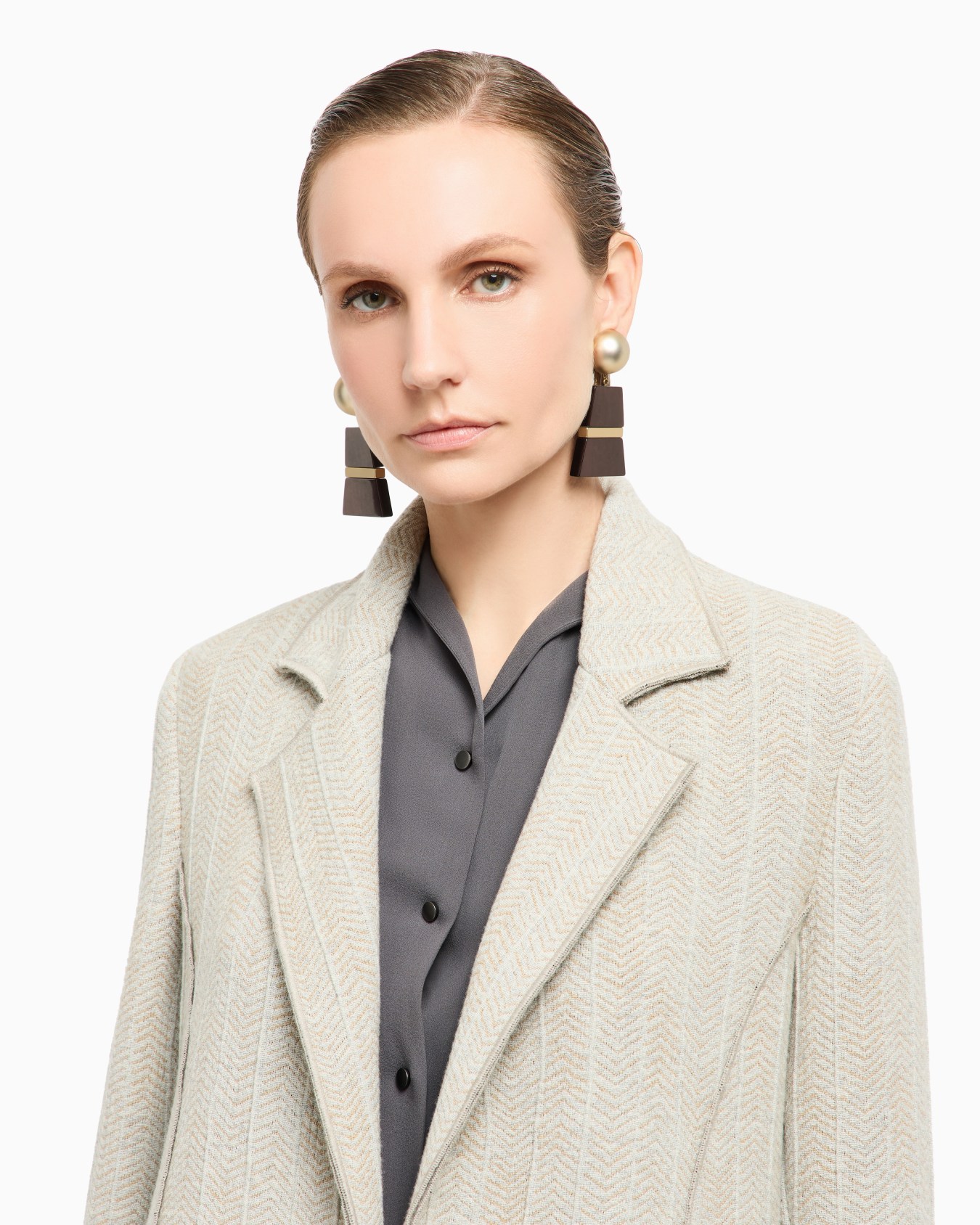 Doppelreihiges Sakko aus Viskose-Kaschmir-Jersey in Jacquard-Stoff-Verarbeitung Folie 5