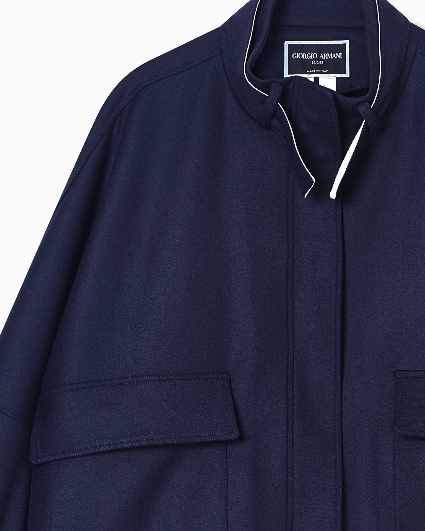 Two-tone virgin wool pea coat Slide 4