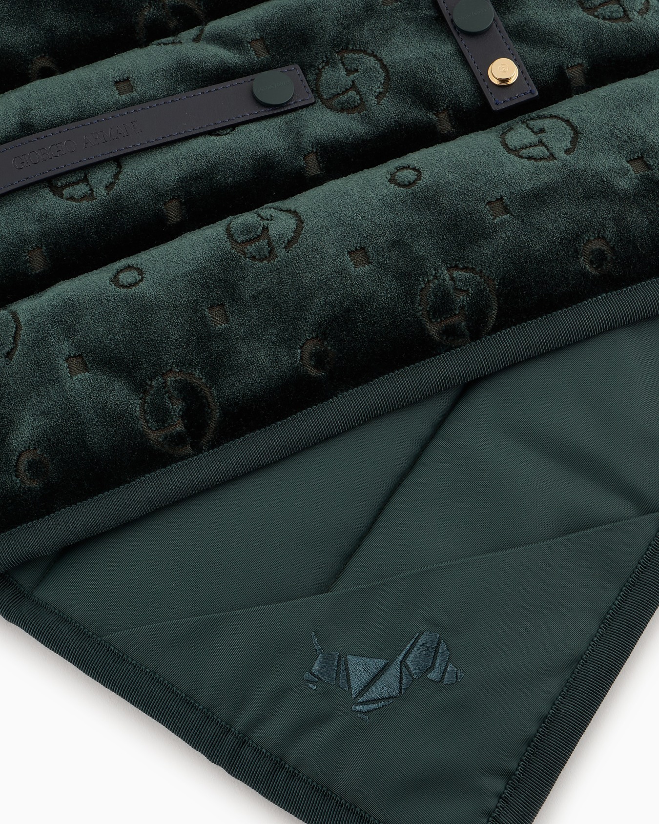 Poldo x Giorgio Armani Travel Mat in monogram jacquard velvet Slide 3