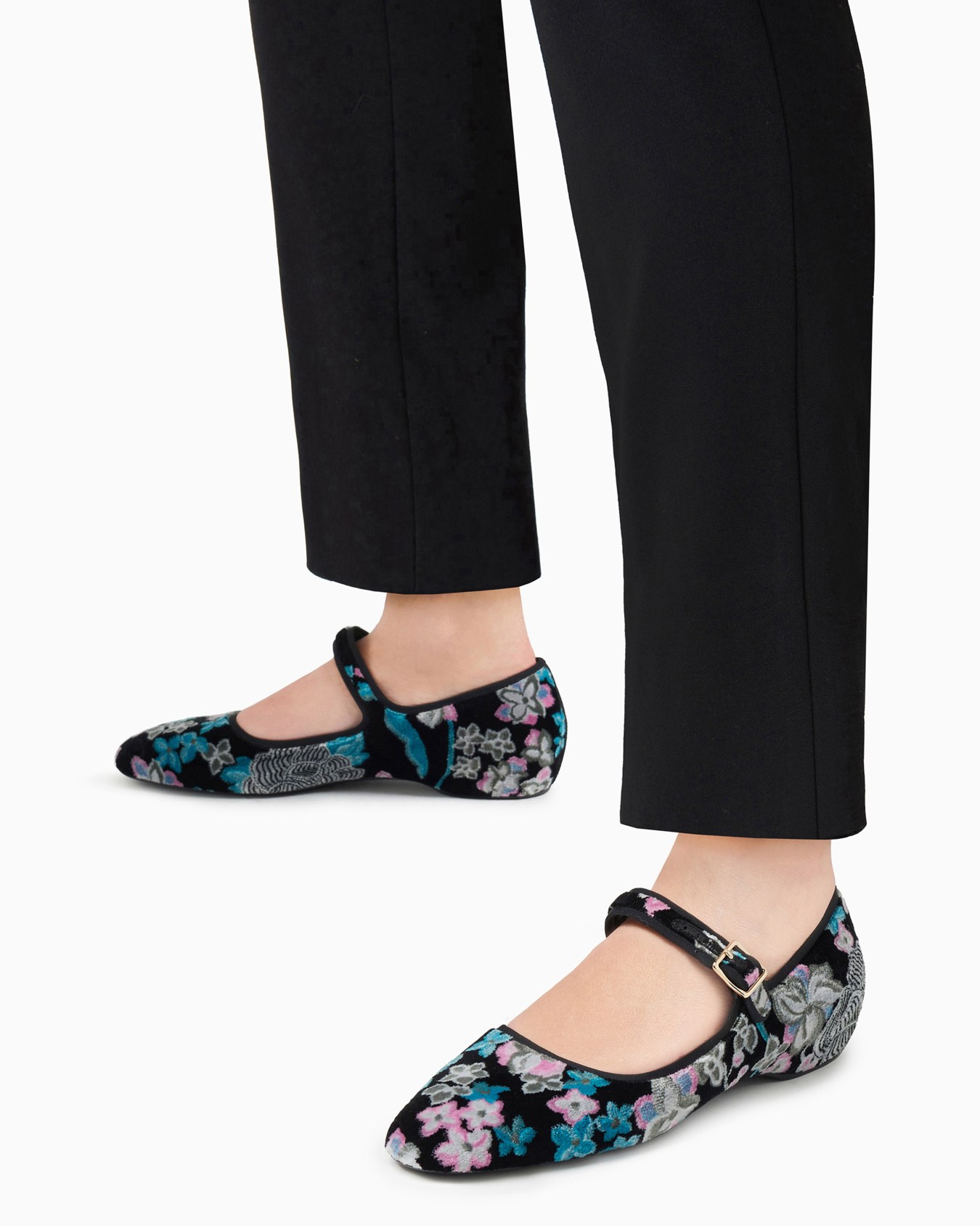 Bailarinas con tira de napa y piel efecto pelo de vaca Diapositiva 6