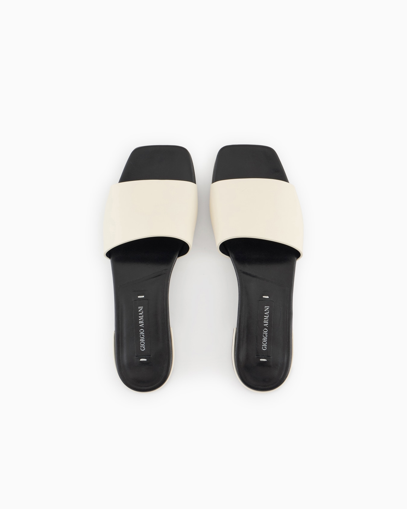 Giorgio Armani X 10 Corso Como flache Sandalen aus Kalbsleder Folie 2