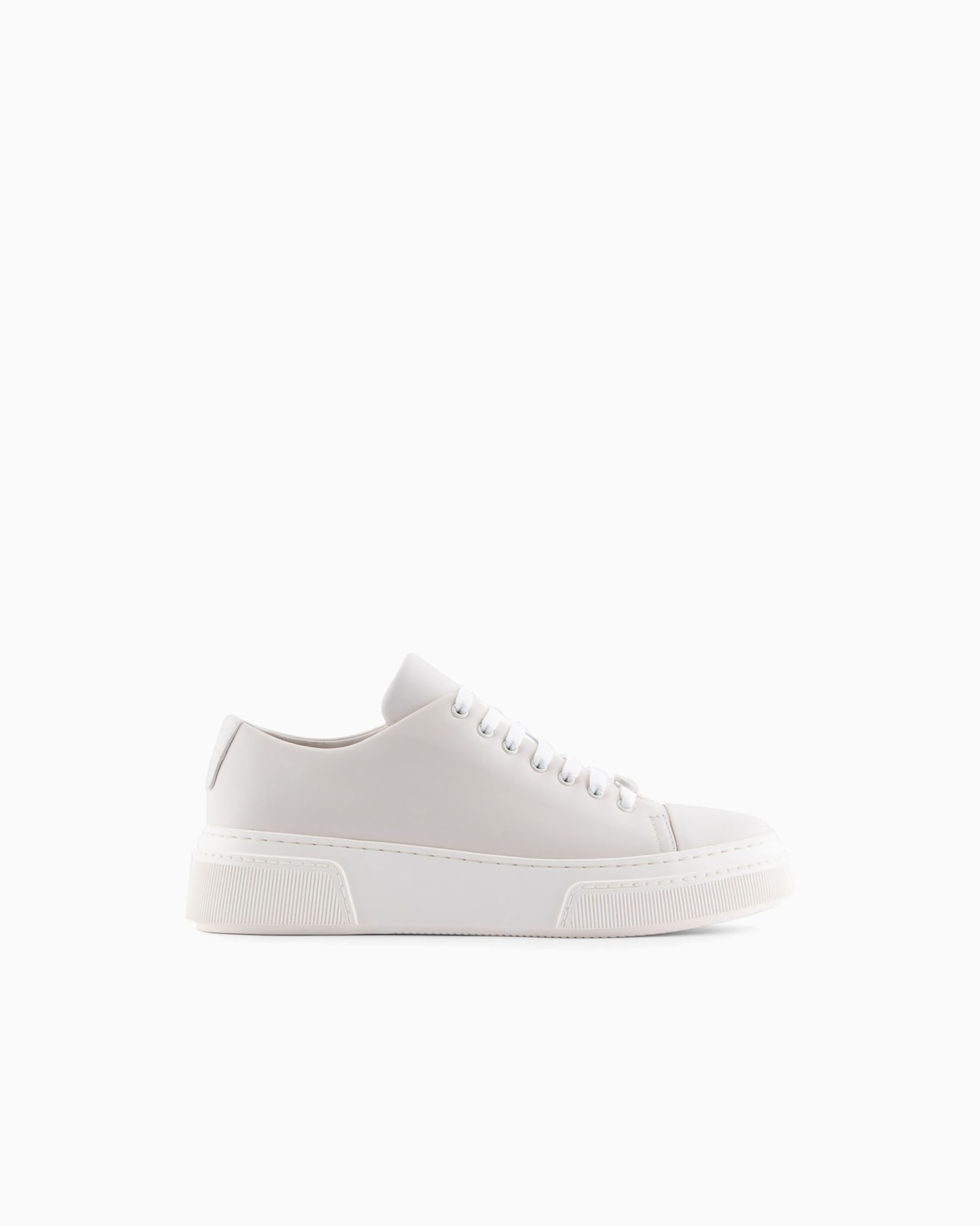 Sneaker aus weichem Kalbsleder Folie 0