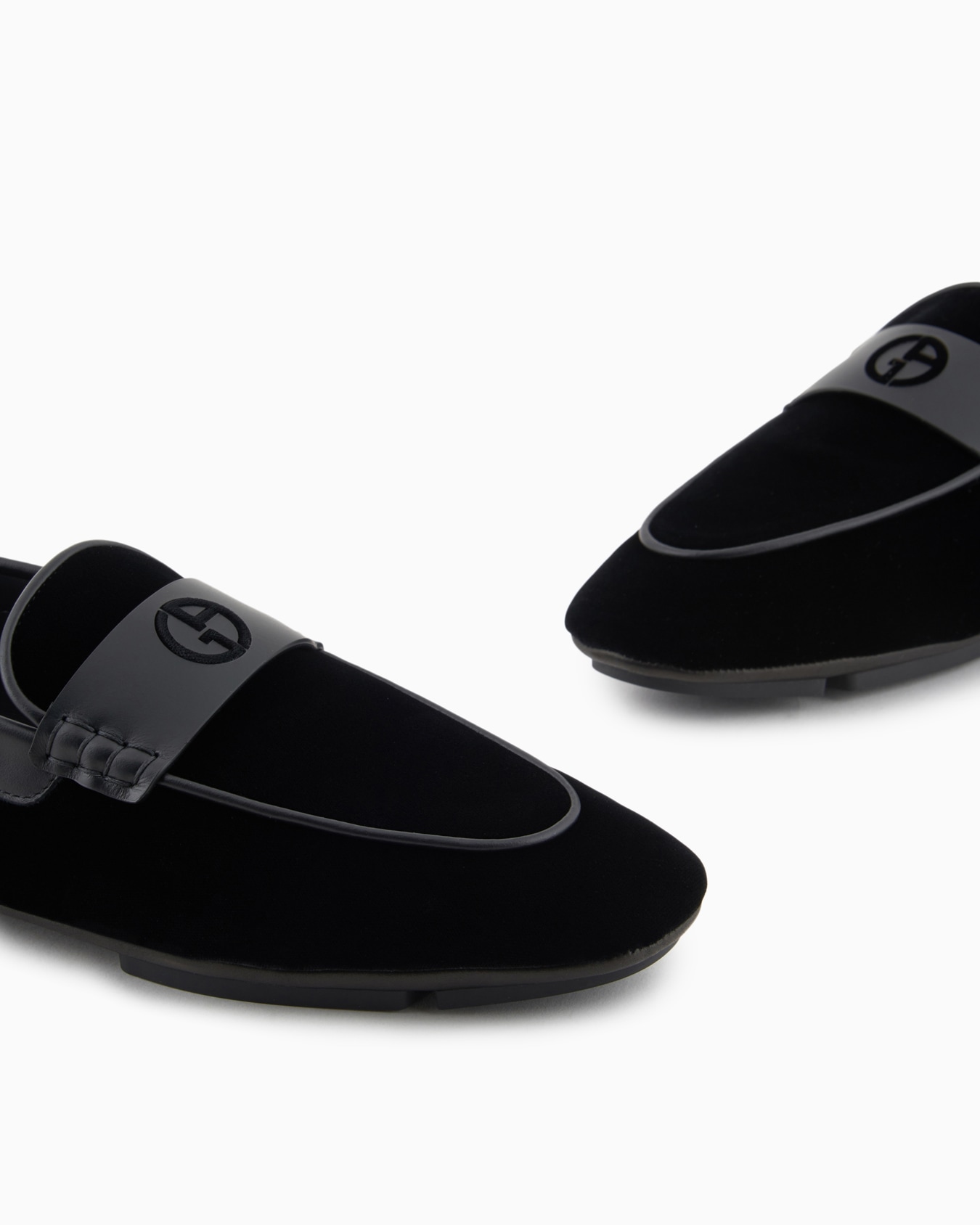 Velvet and leather loafers Slide 4