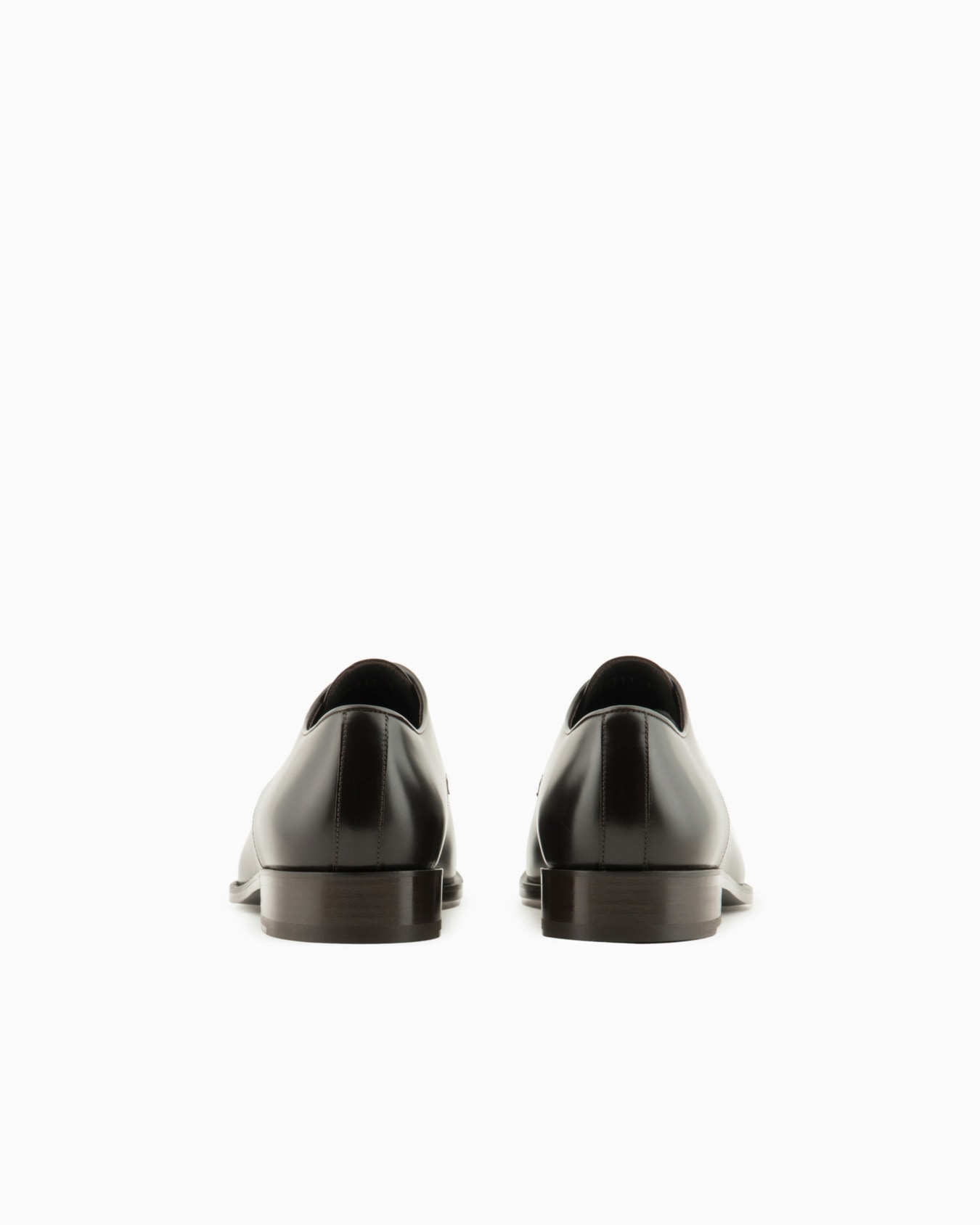 Leather Derby shoes with perforated logo Slide 3