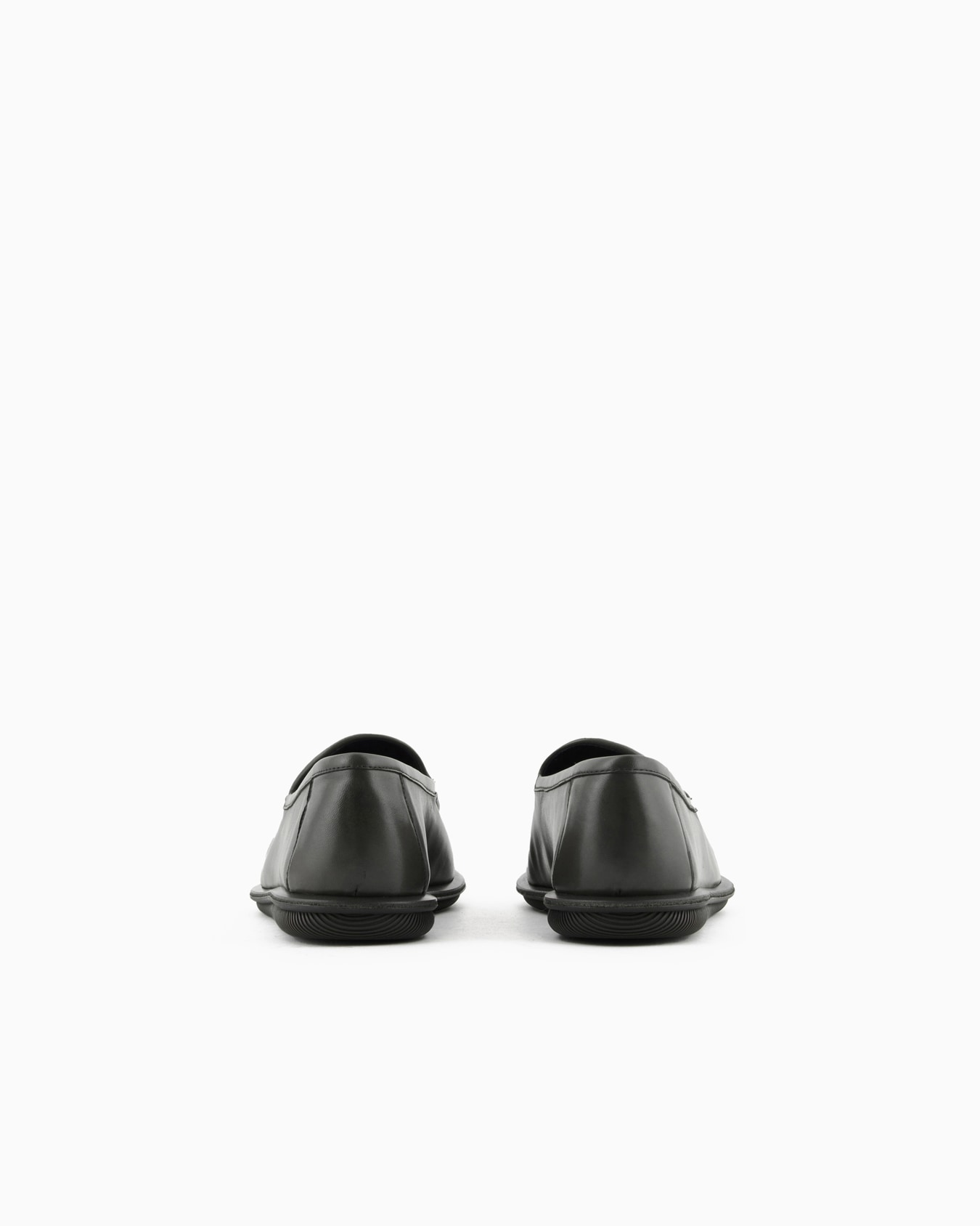 Vintage nappa leather loafers with embroidered logo Slide 3