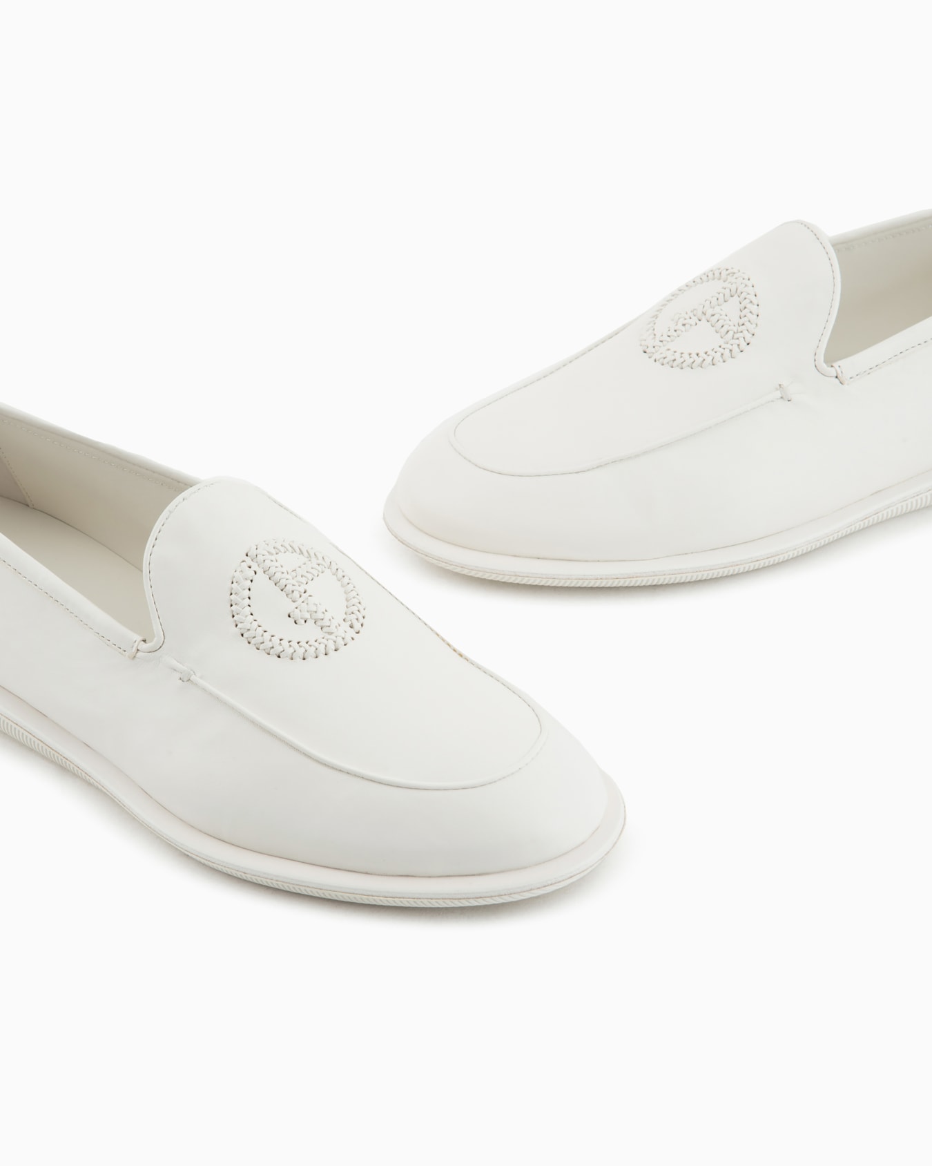 Vintage nappa leather loafers with embroidered logo Slide 4