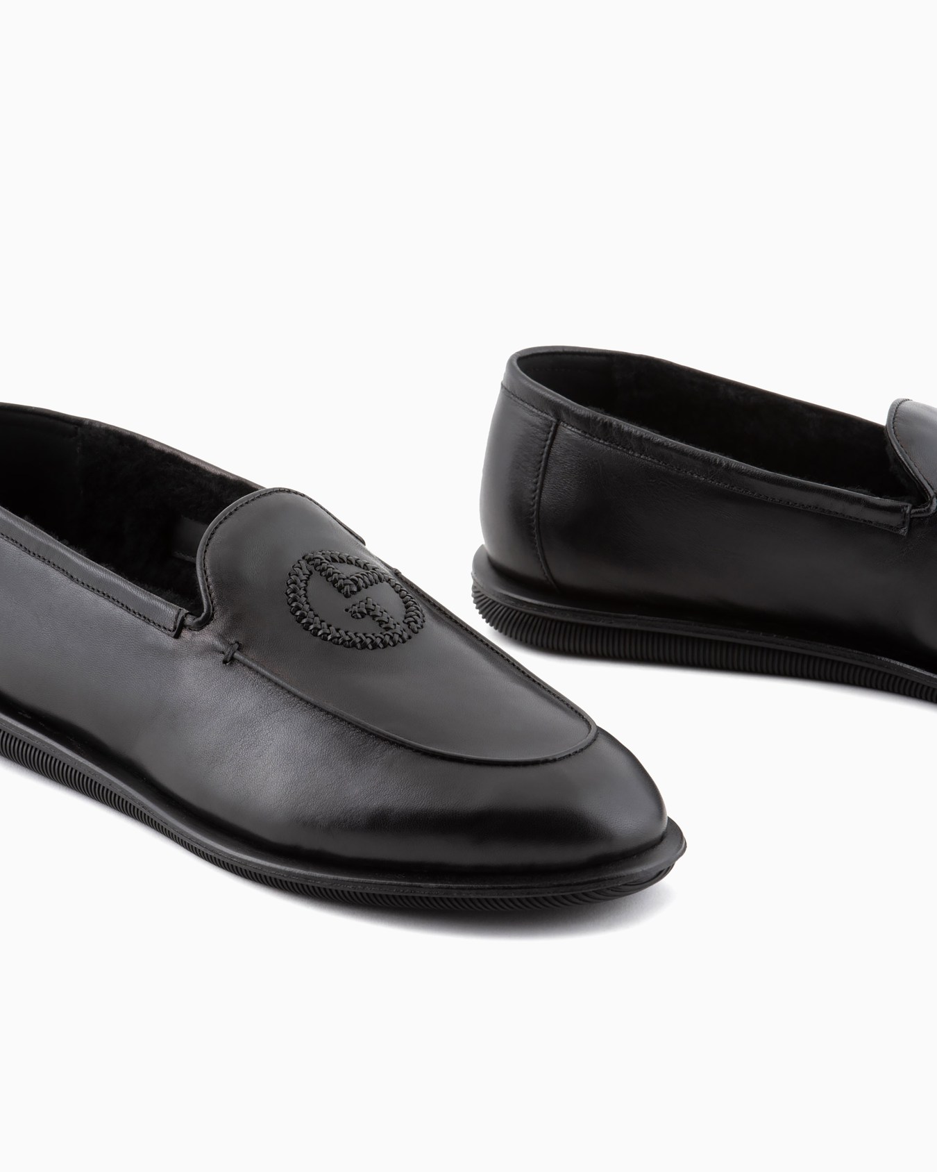 Nappa leather loafers with embroidered logo Slide 4