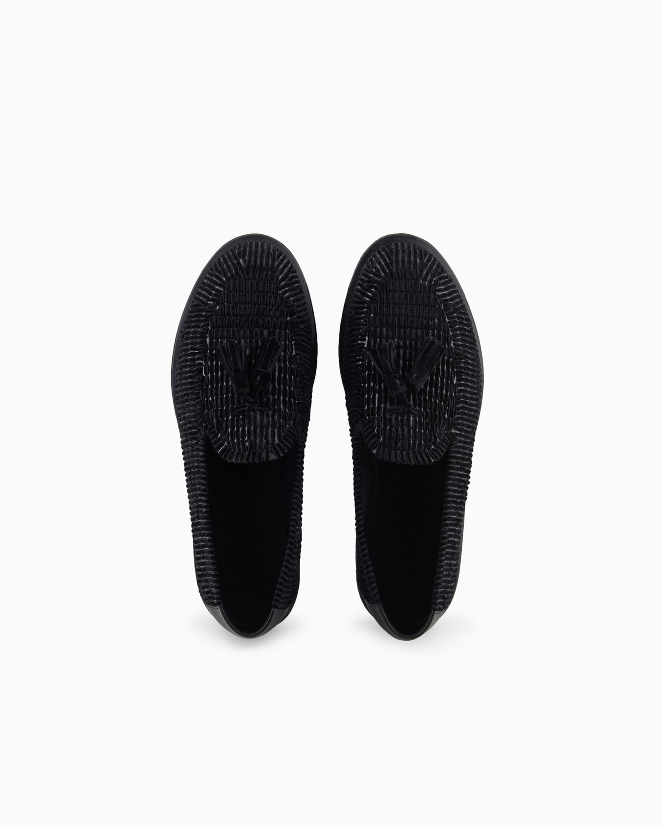 Braided velvet loafers with tassels Slide 2