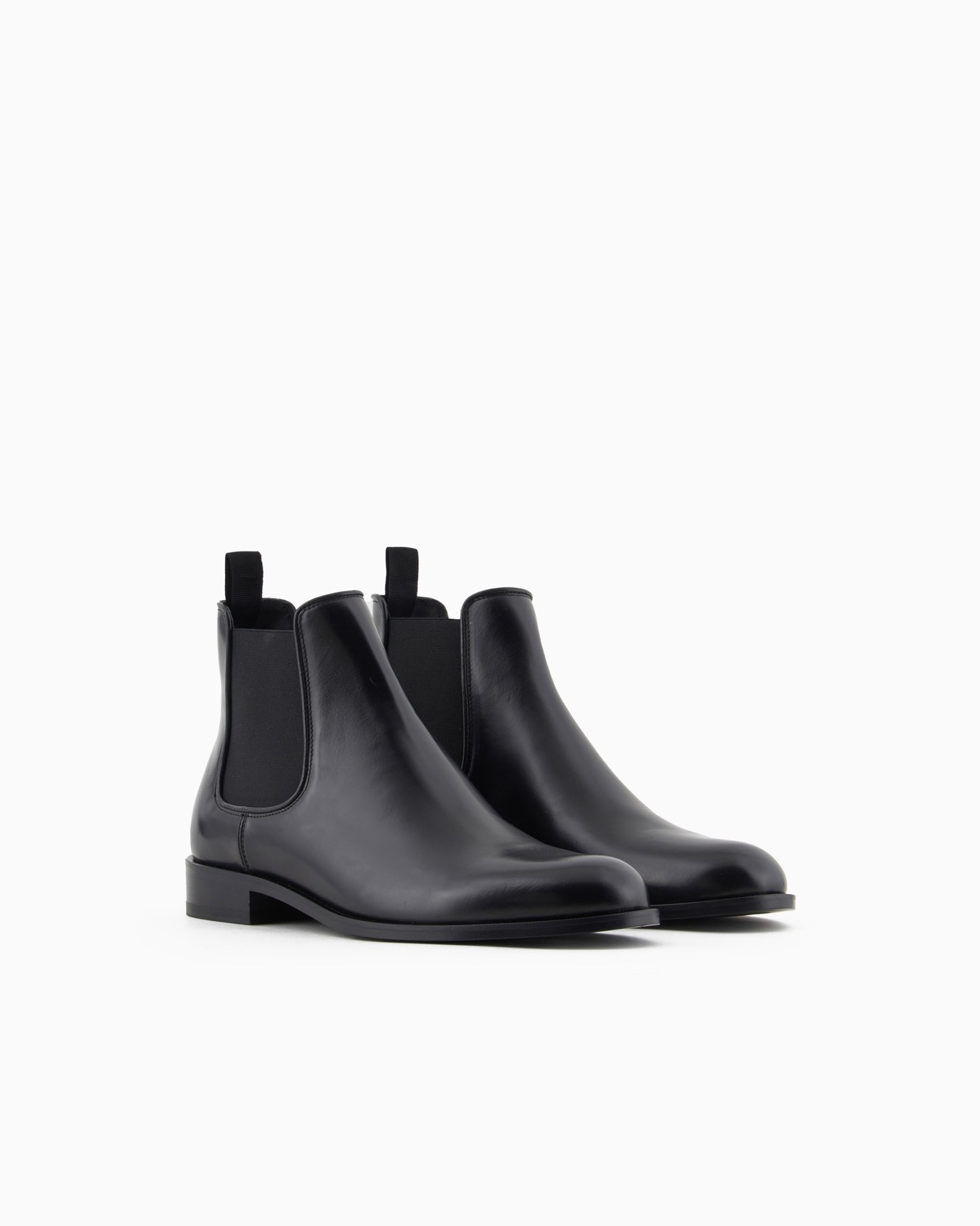Antique-effect leather ankle boots Slide 1