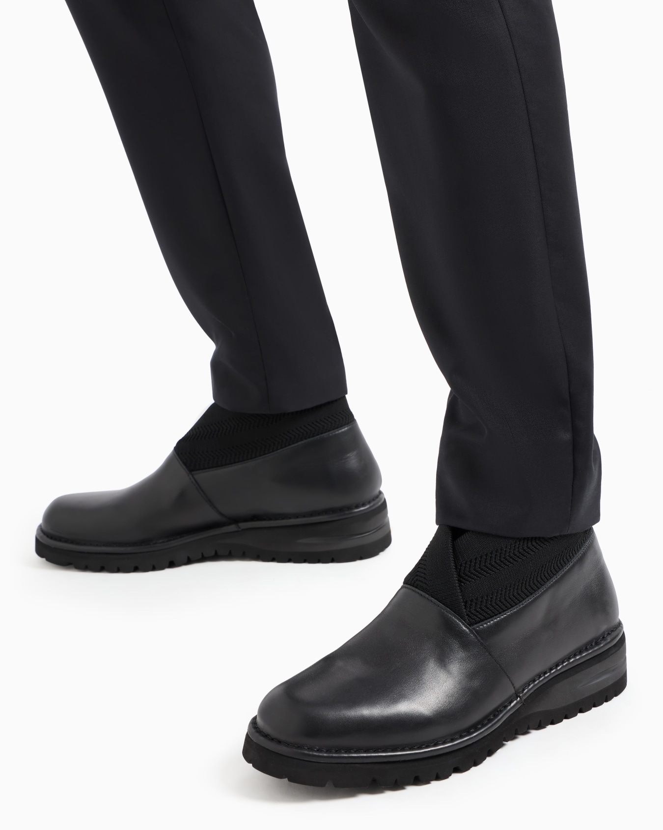 Stiefeletten aus Leder, mit Strick-Details Folie 6