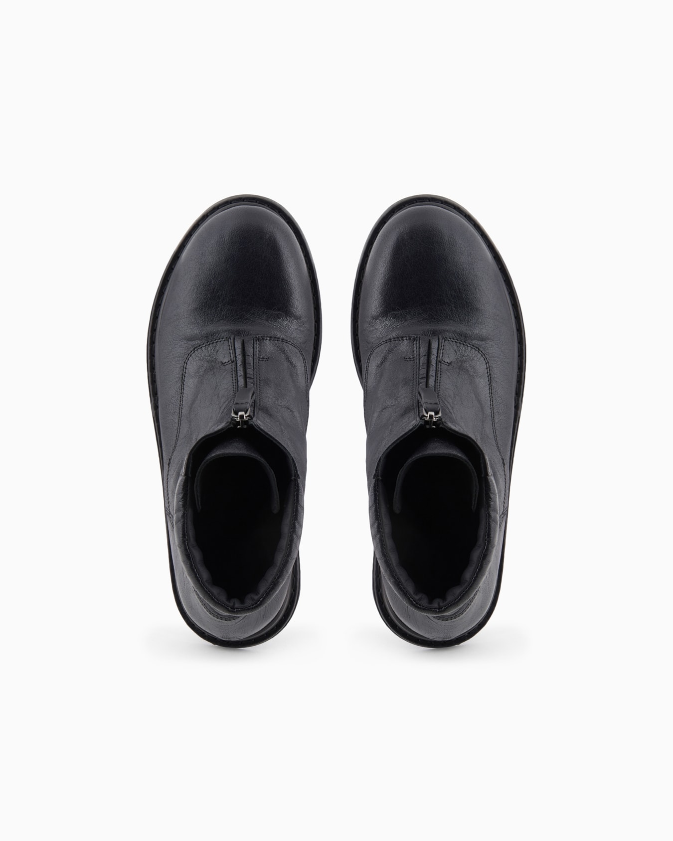 Vintage-effect leather ankle boots Slide 3