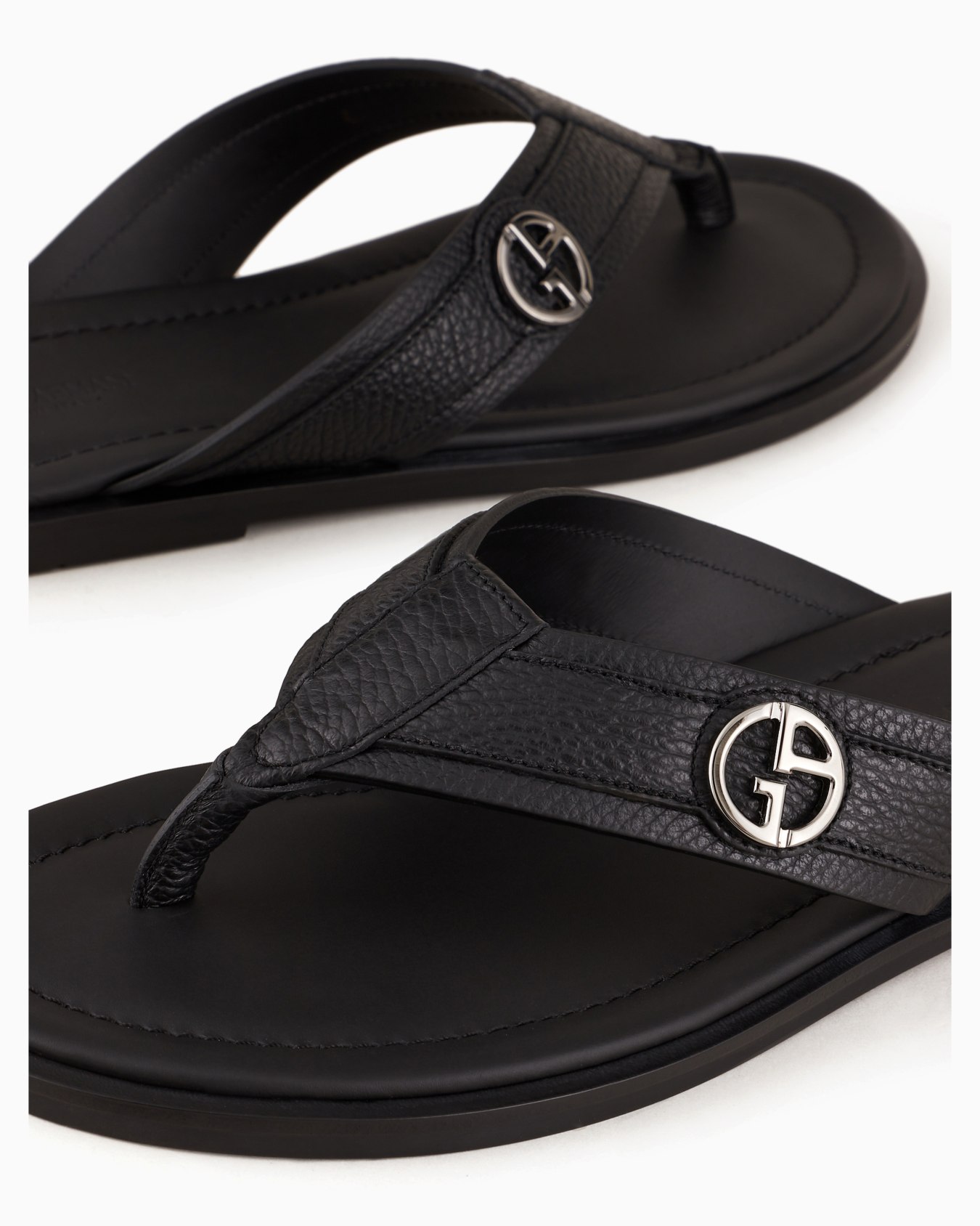 Pebbled-leather woven sandals Slide 3