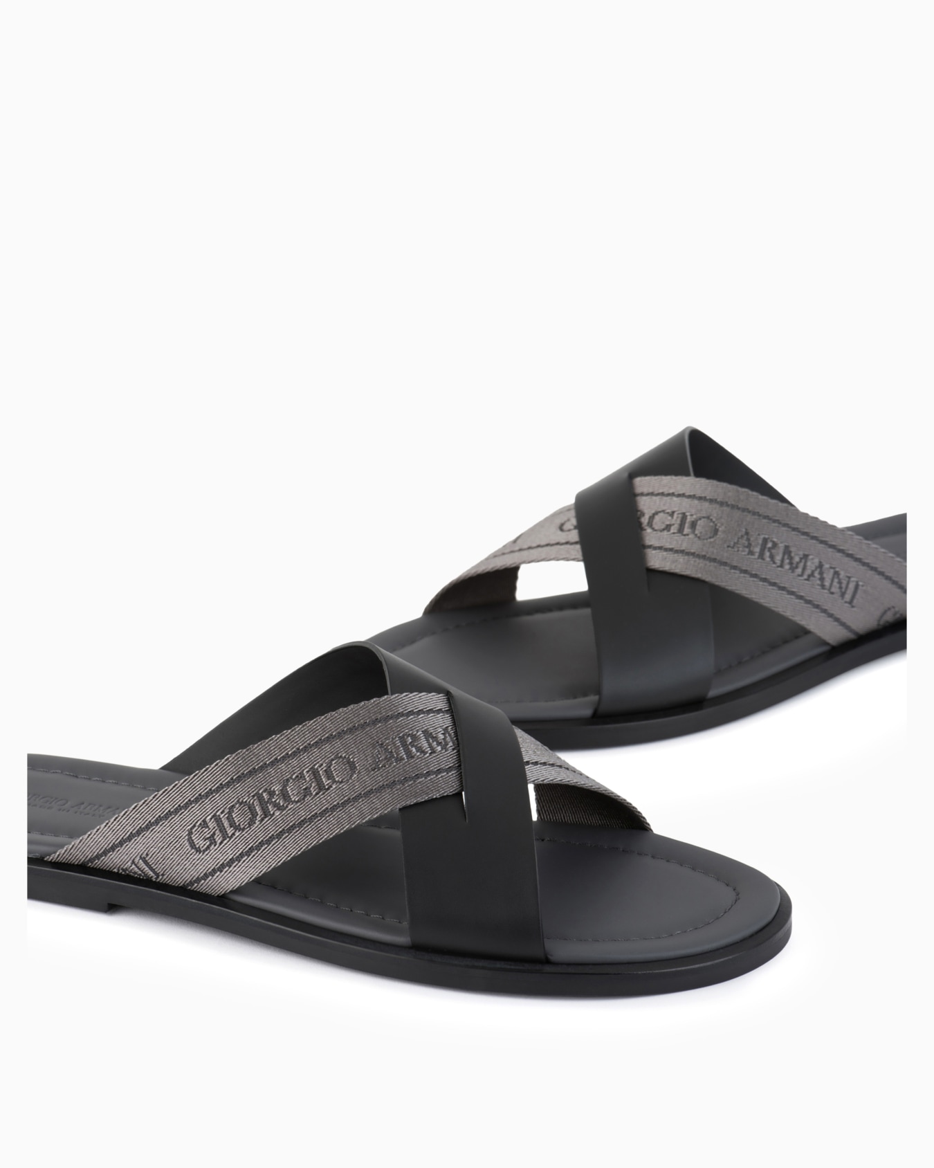 Leather cross sandals with two-toned tape Slide 2