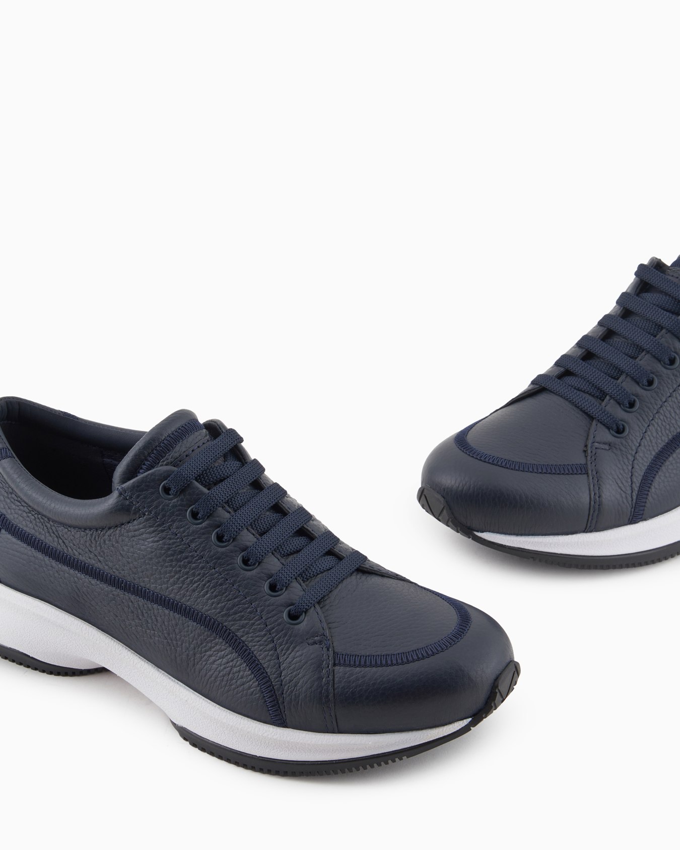 Sneakers in cervo Slide 4