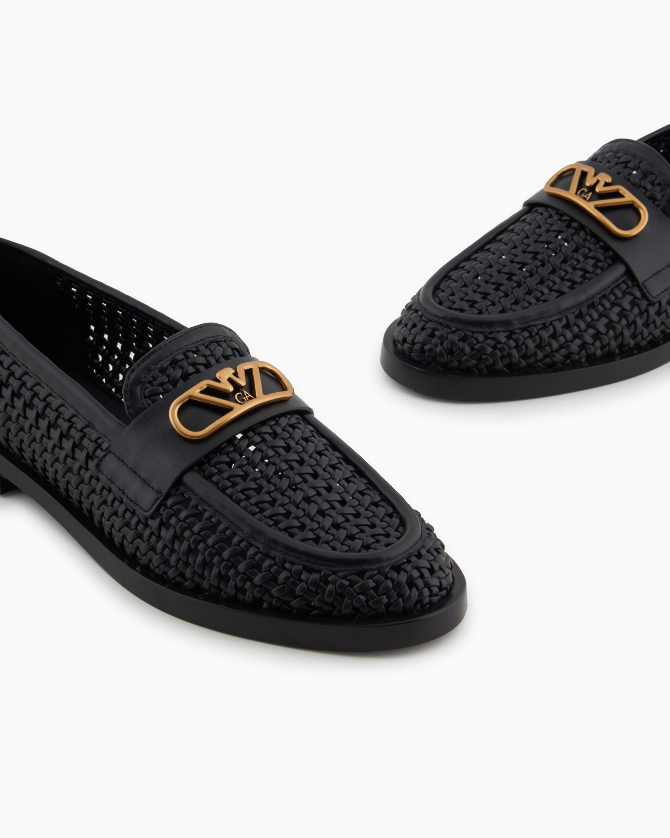 Mocassins tressés avec détails en cuir et plaque aigle  Diapositive 4
