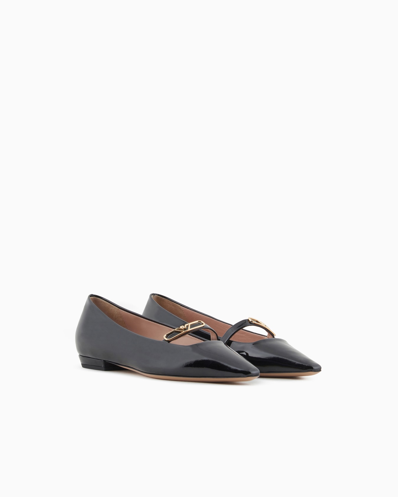 Pointed-toe ballerinas in patent leather with an eagle plate Slide 1