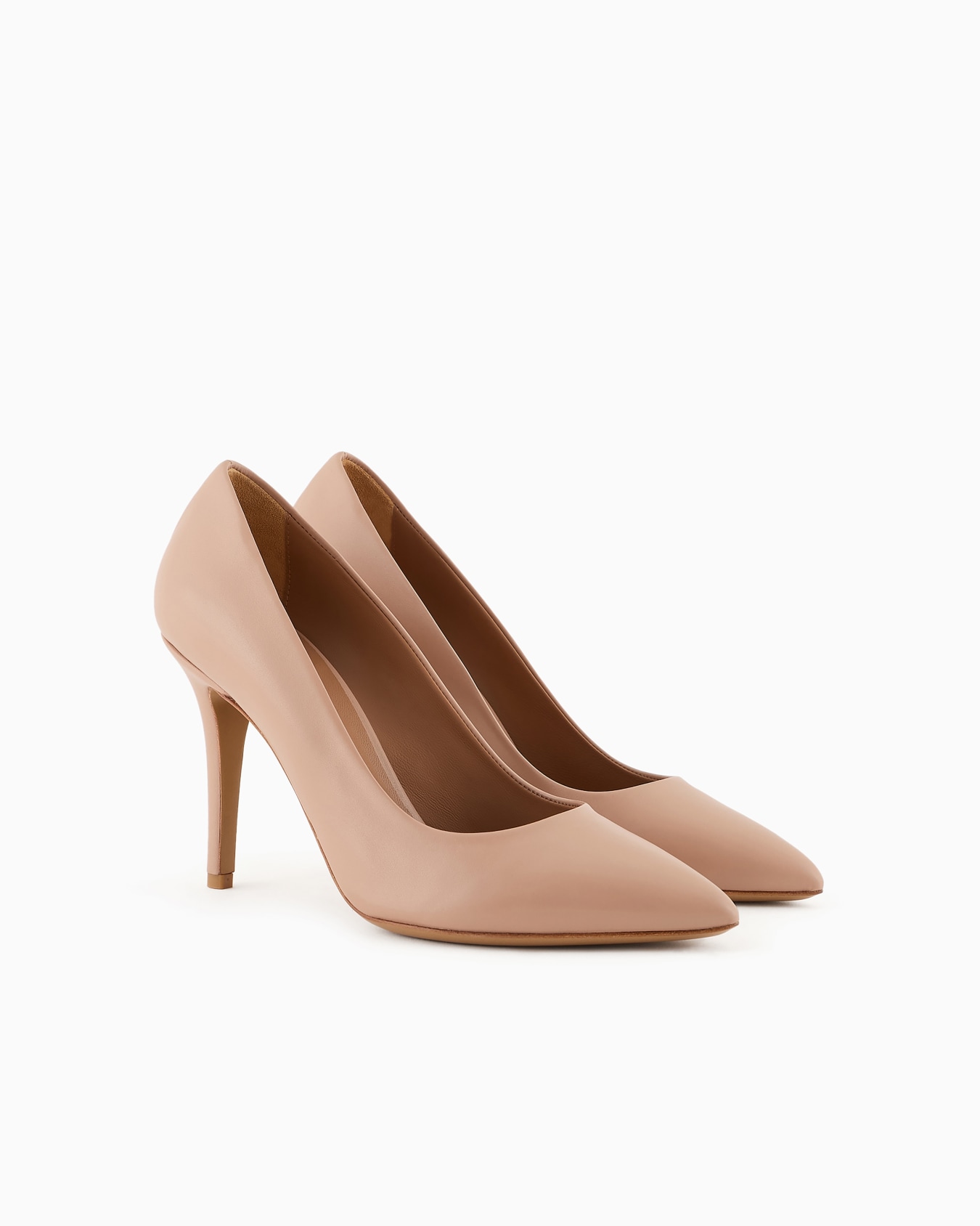 Zapato de salón de piel con tacón de aguja Diapositiva 1