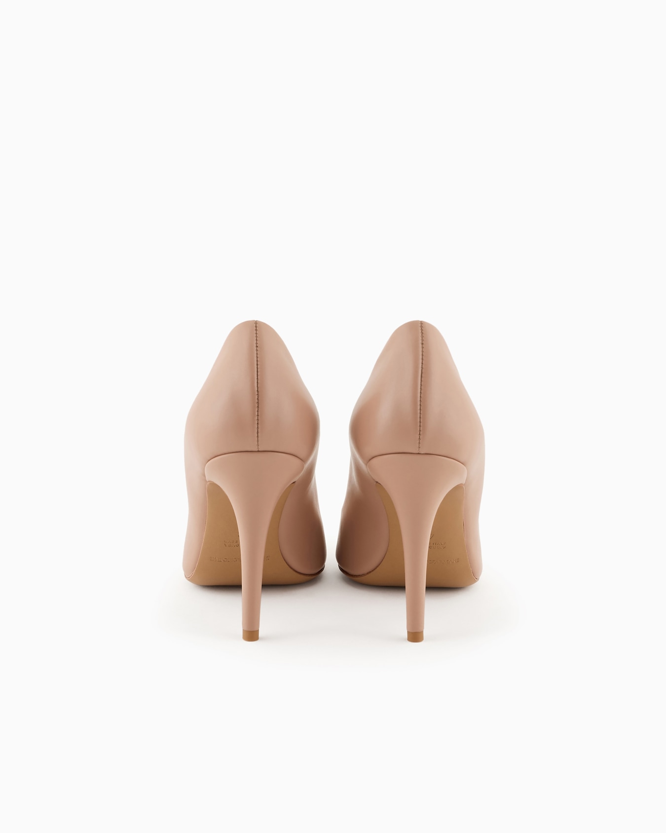 Zapato de salón de piel con tacón de aguja Diapositiva 3