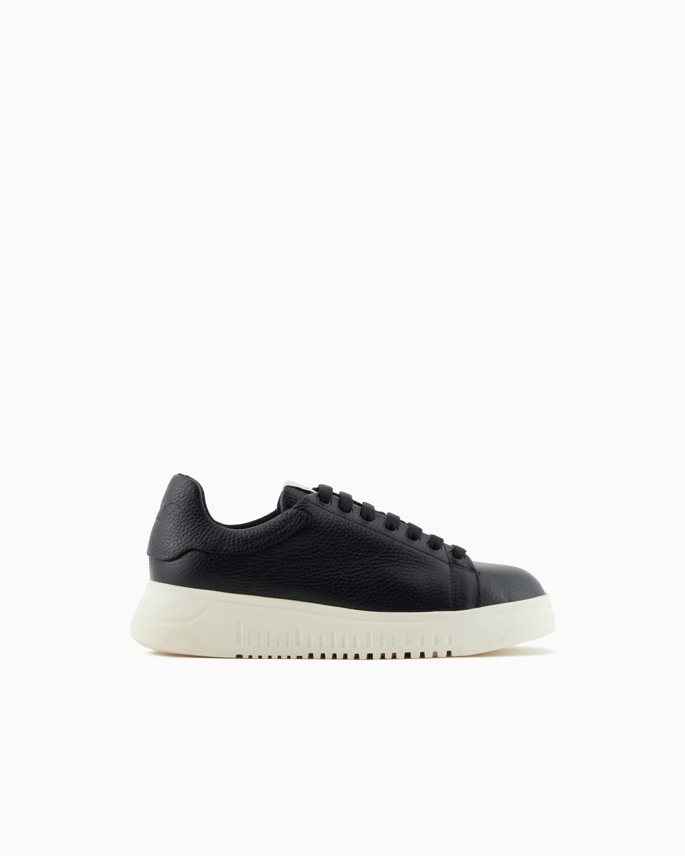 Tumbled leather sneakers Slide 0