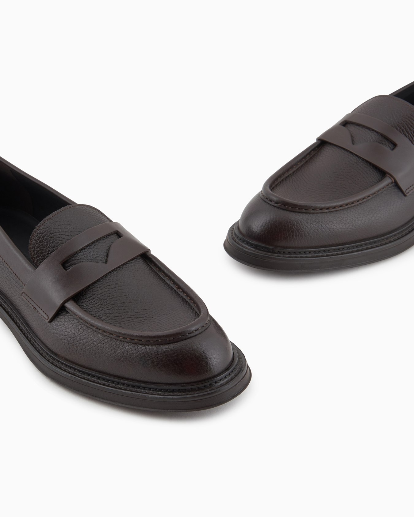 Pebbled leather loafers Slide 4