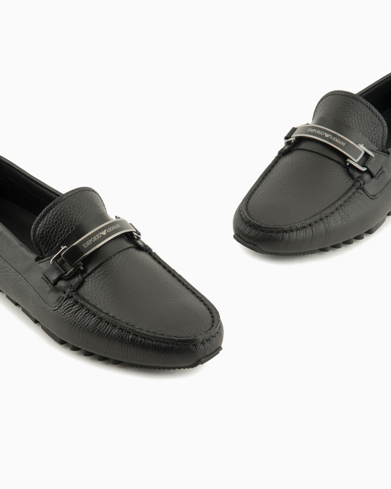 Pebbled leather driving loafers with stirrup bar Slide 4