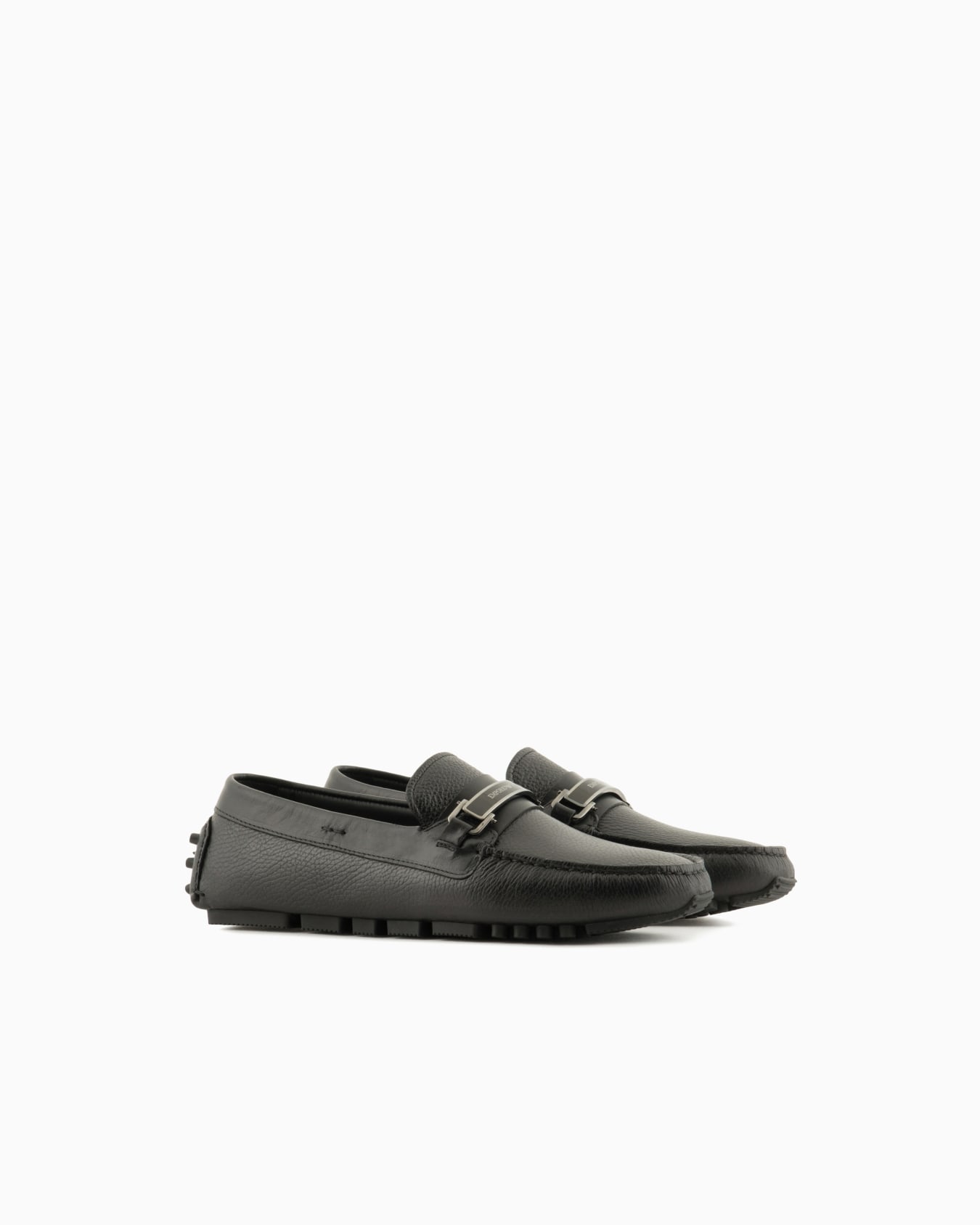 Pebbled leather driving loafers with stirrup bar Slide 1