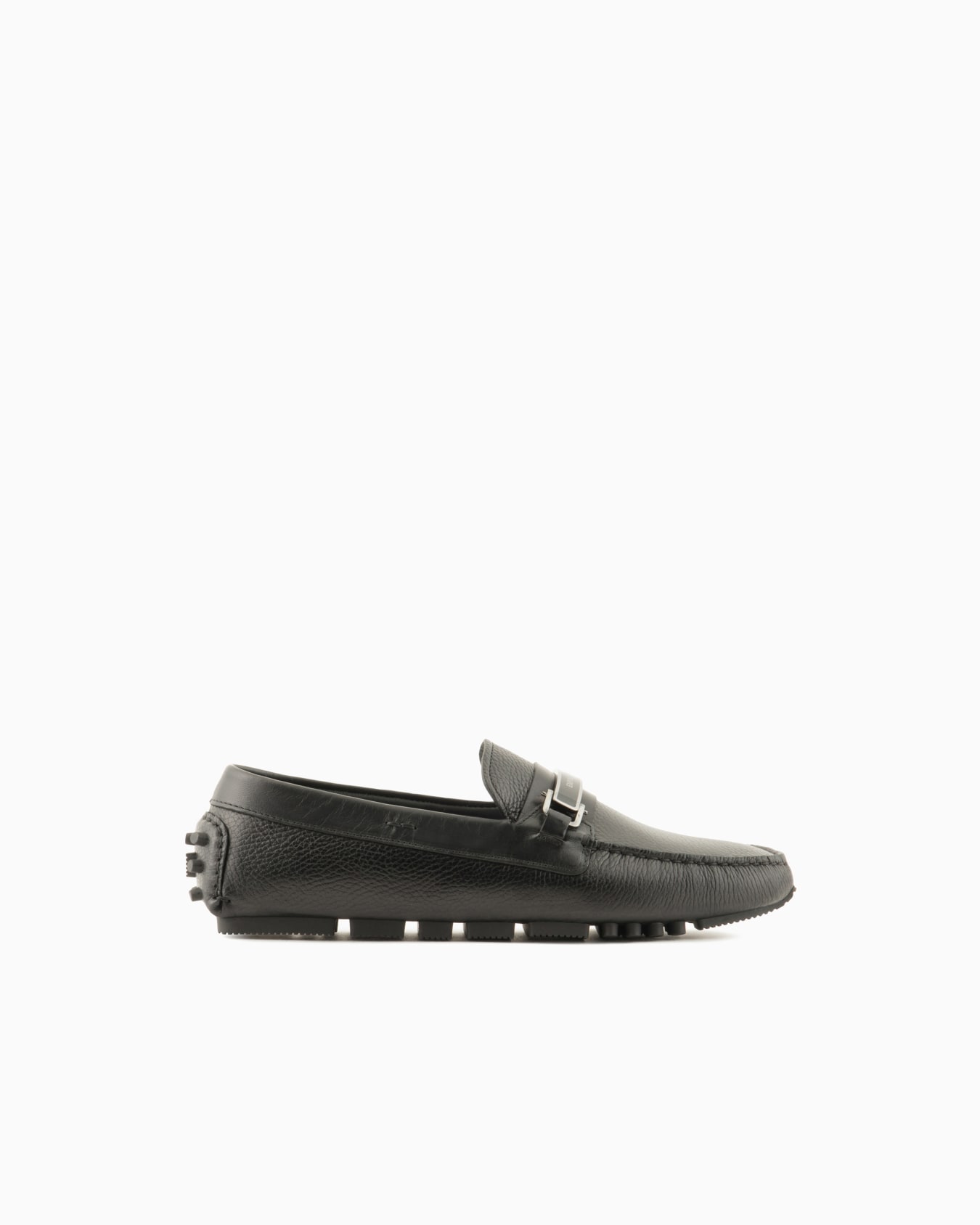 Pebbled leather driving loafers with stirrup bar Slide 0