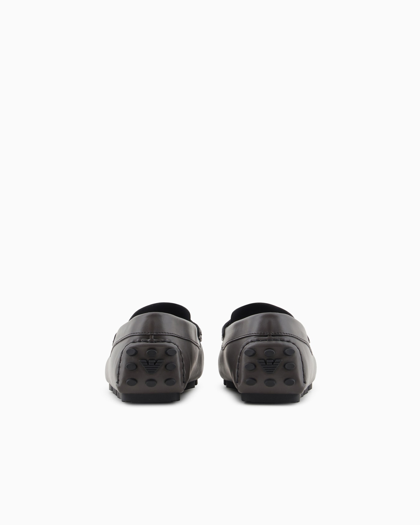 Pebbled leather driving loafers with stirrup bar Slide 3