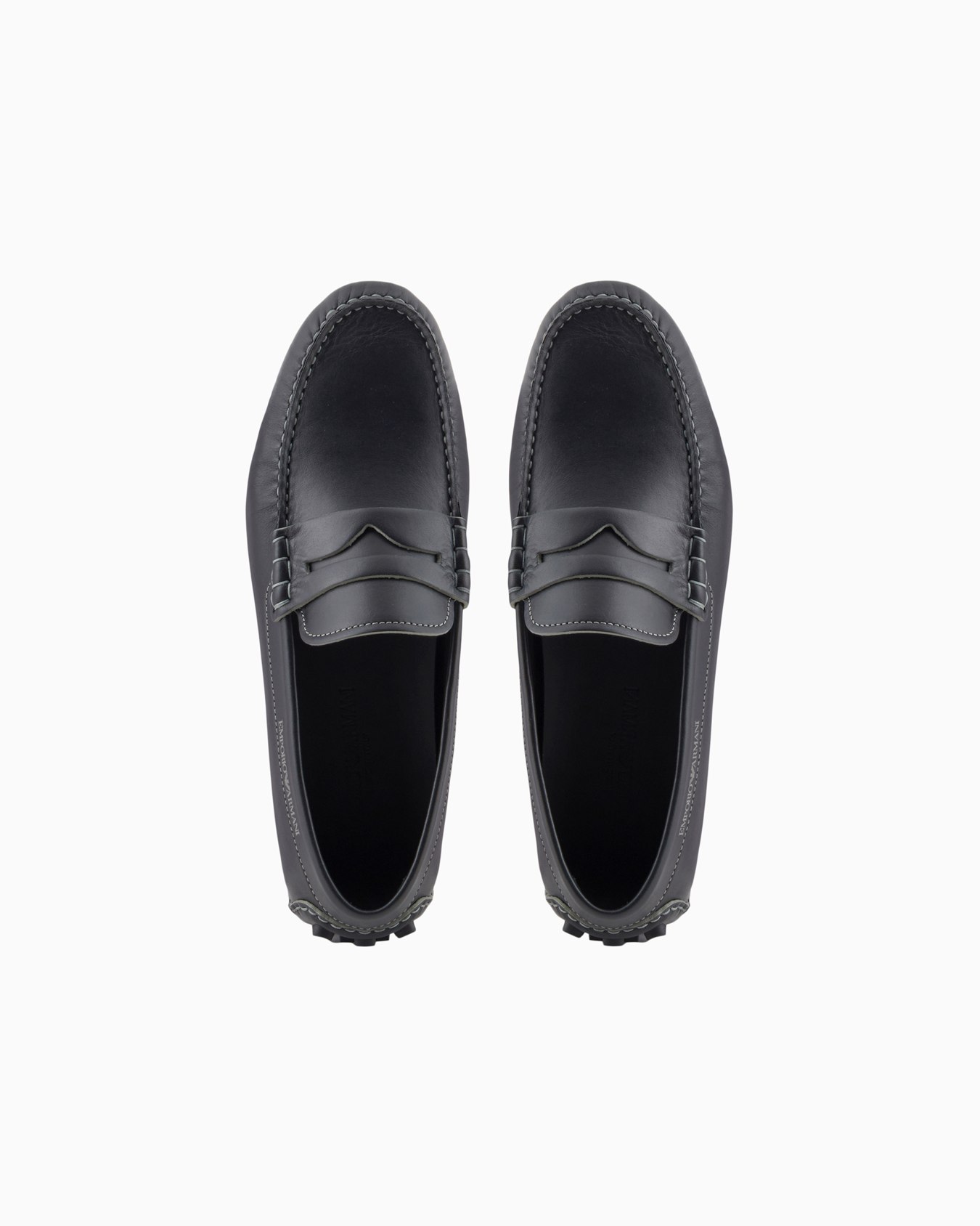 Pebbled leather driving loafers with stirrup bar Slide 2