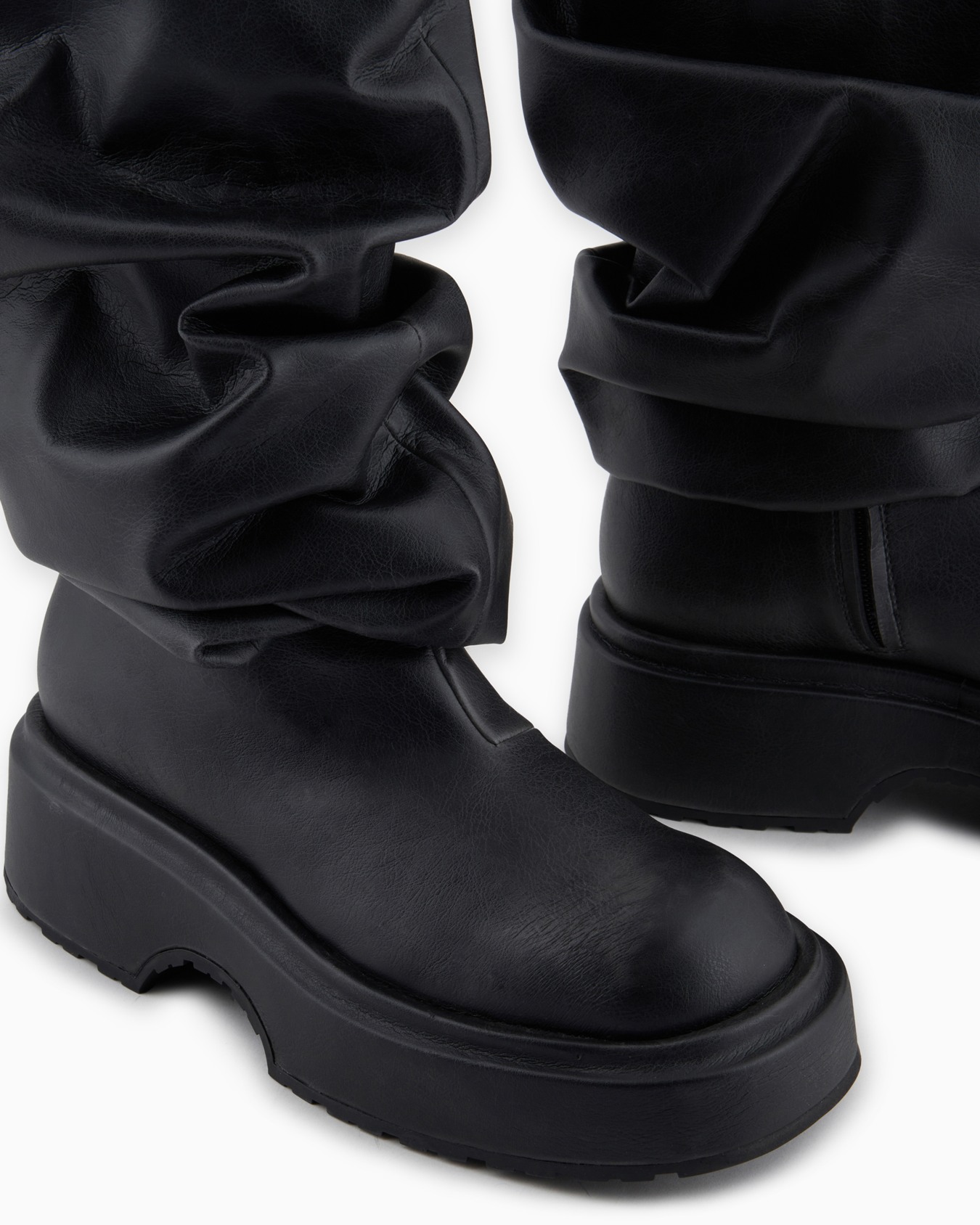 Chunky-Stiefel mit Drapierung in Nappa-Optik Folie 3