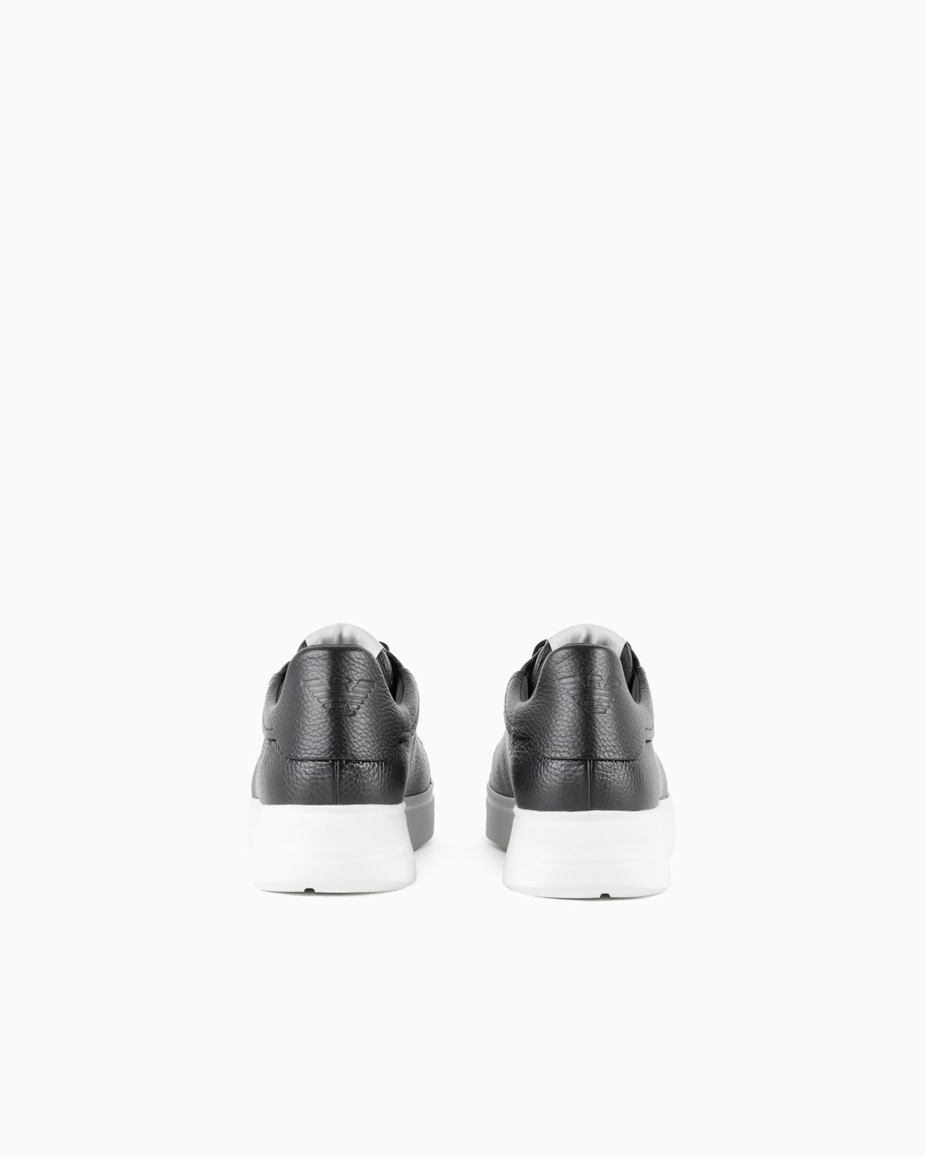 Tumbled leather sneakers Slide 3