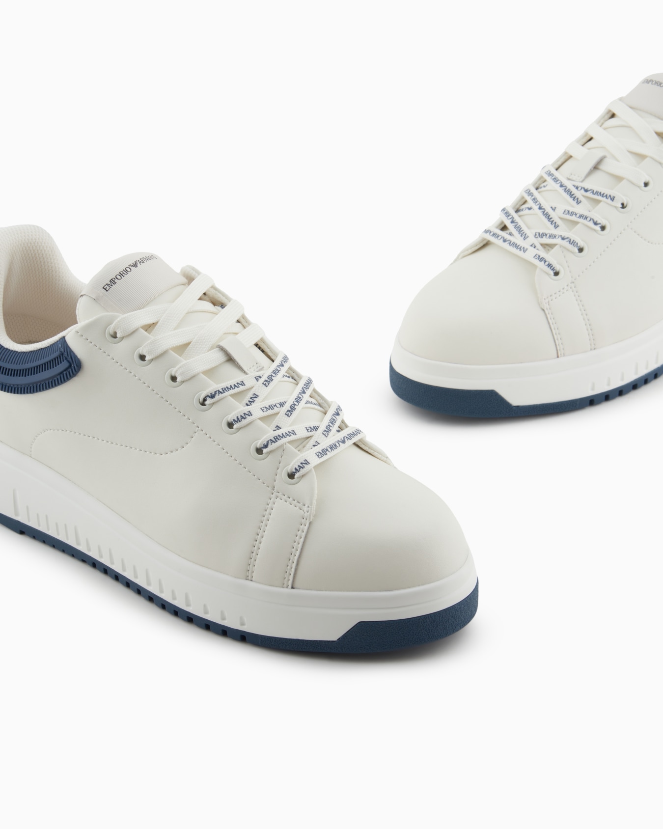 Leather sneakers with rubber back knurled sole Slide 4