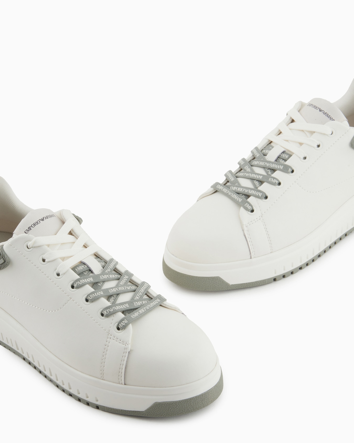 Leather sneakers with rubber back knurled sole Slide 4