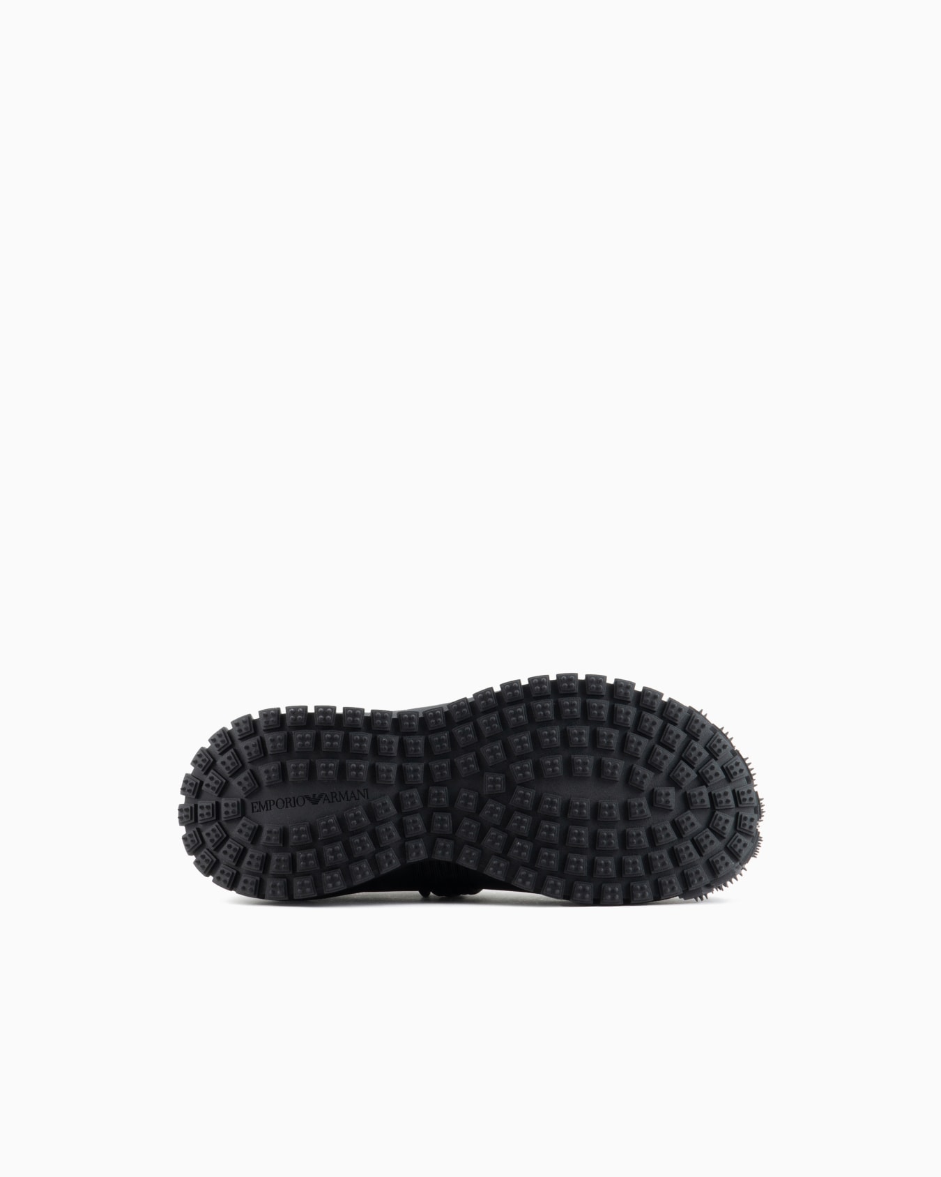 Nylon sneakers with scuba details and drawstring Slide 5