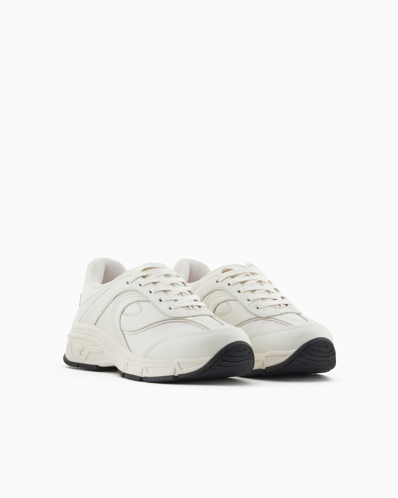 Soft-material sneakers with wave motif Slide 1
