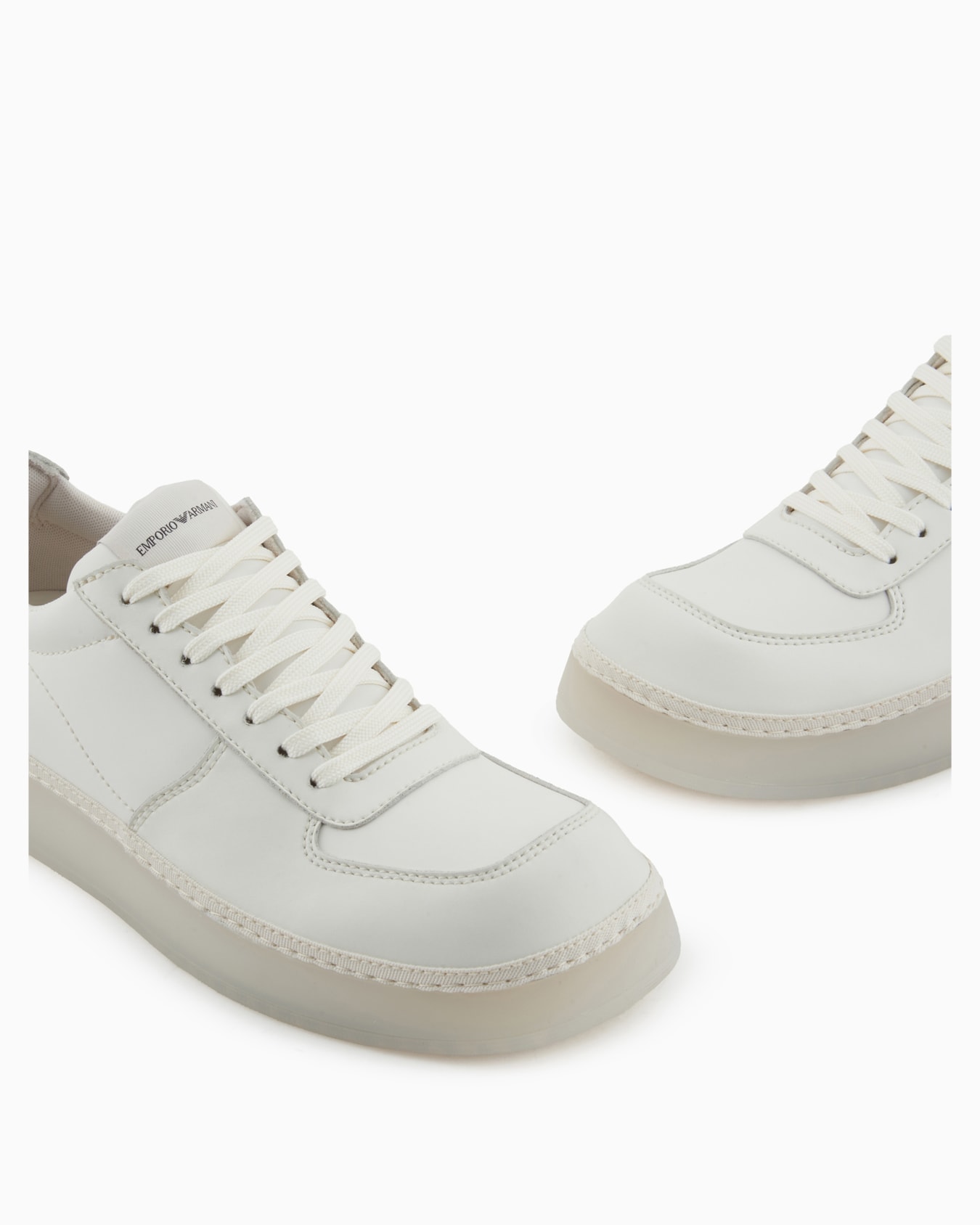Sneakers with leather details Slide 4