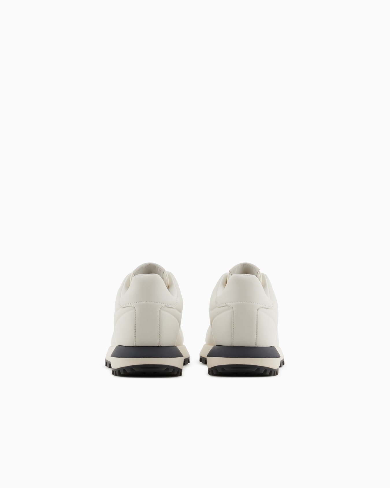 Sneakers en cuir avec détails pailletés thermoformés Diapositive 3