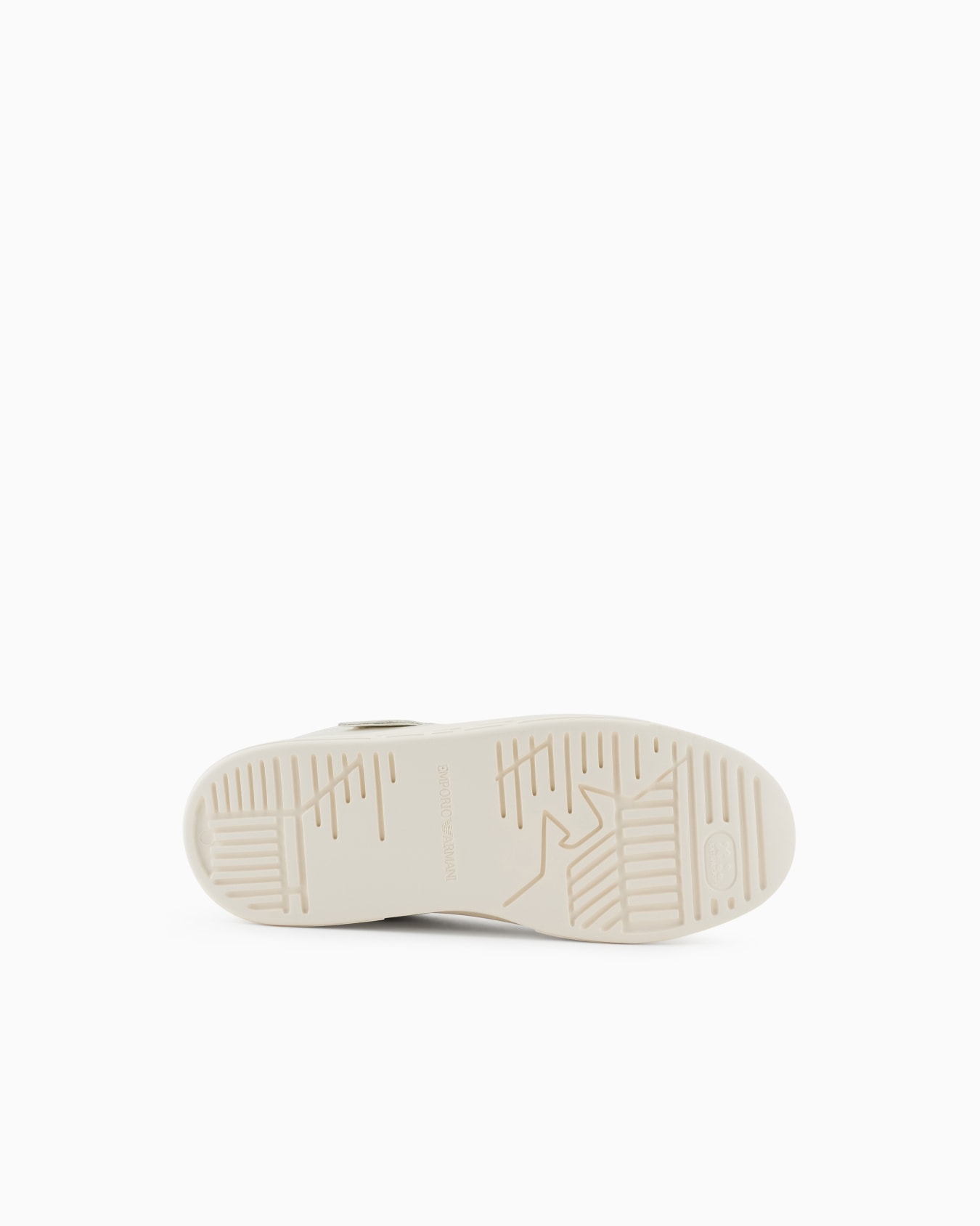 Leather and mesh sneakers with contrasting details Slide 5